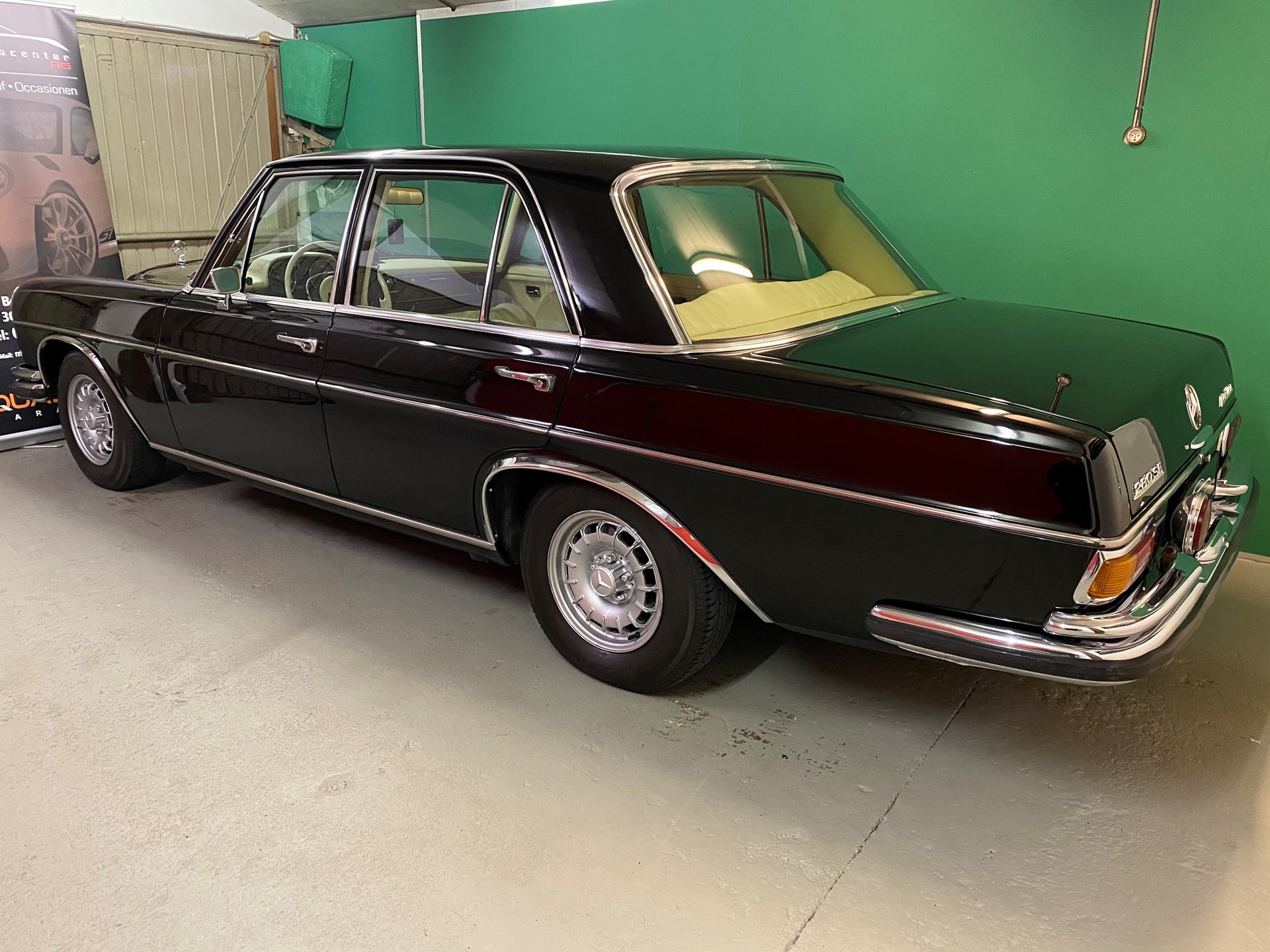 MERCEDES-BENZ 280 SE Automatic-image-3
