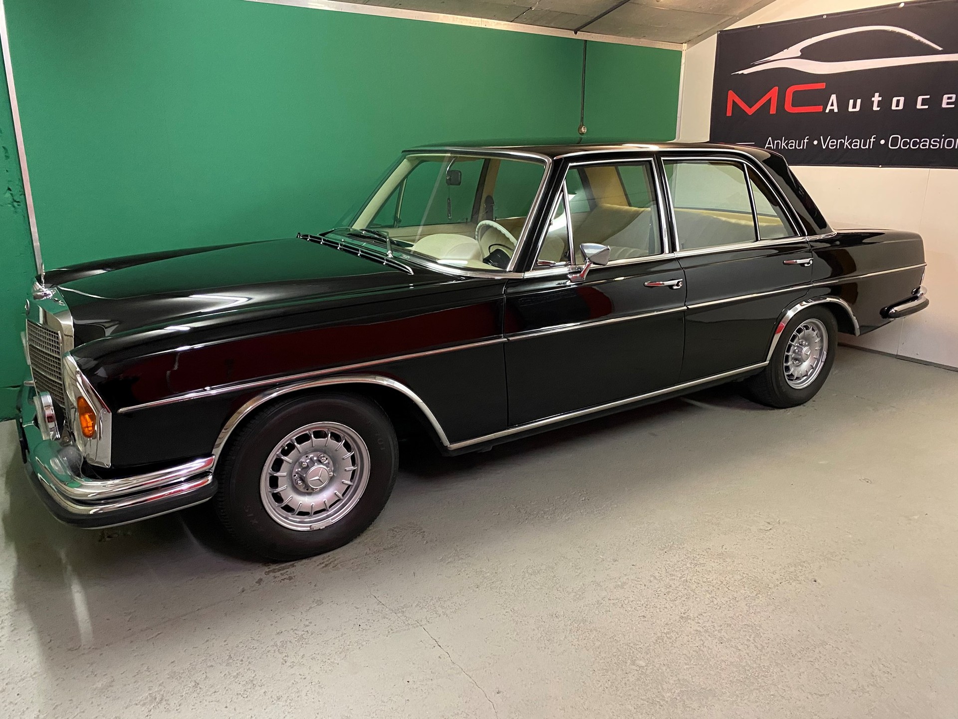 MERCEDES-BENZ 280 SE Automatic-image-6
