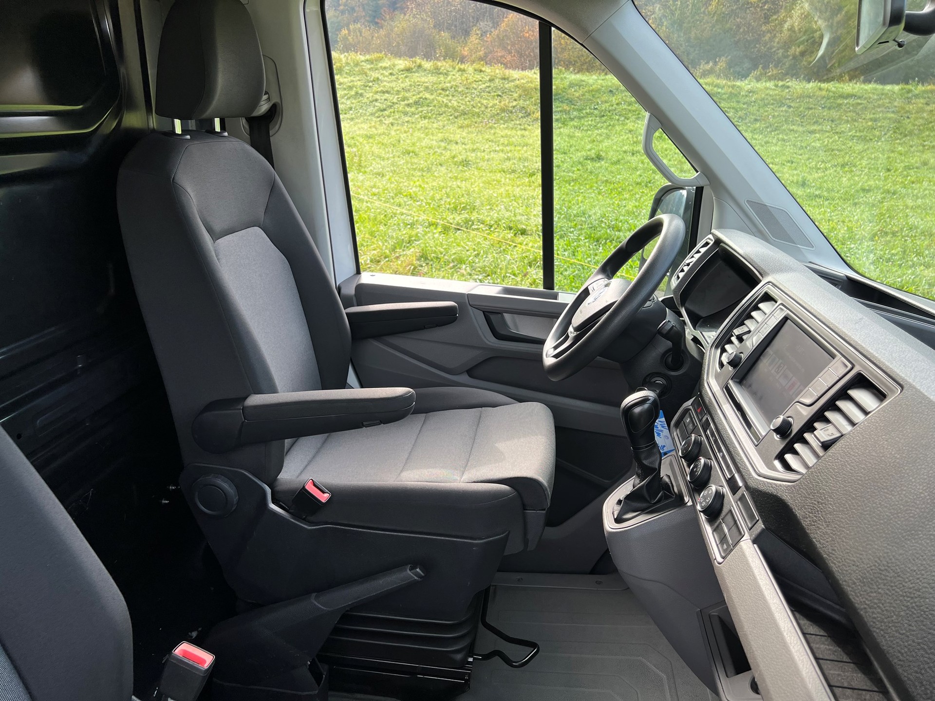 VW CRAFTER "EXTRA LANG 7.4 METER L5" !! FÜR CAMPERAUSBAU !! AUTOMAT !!-image-3
