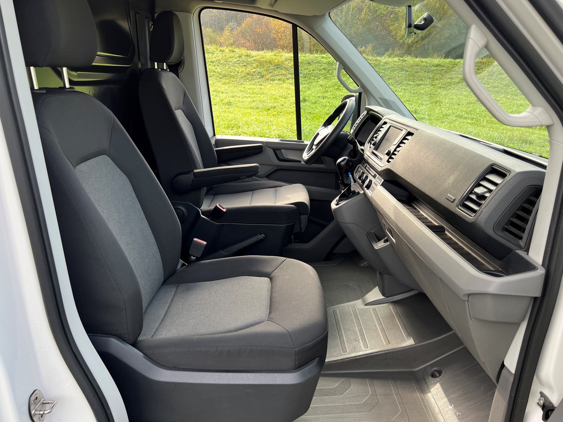 VW CRAFTER "EXTRA LANG 7.4 METER L5" !! FÜR CAMPERAUSBAU !! AUTOMAT !!-image-9