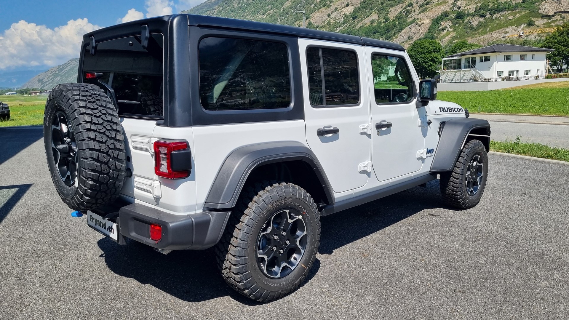 JEEP Wrangler 2.0 PHEV Unlimited Rubicon Automatic-image-6