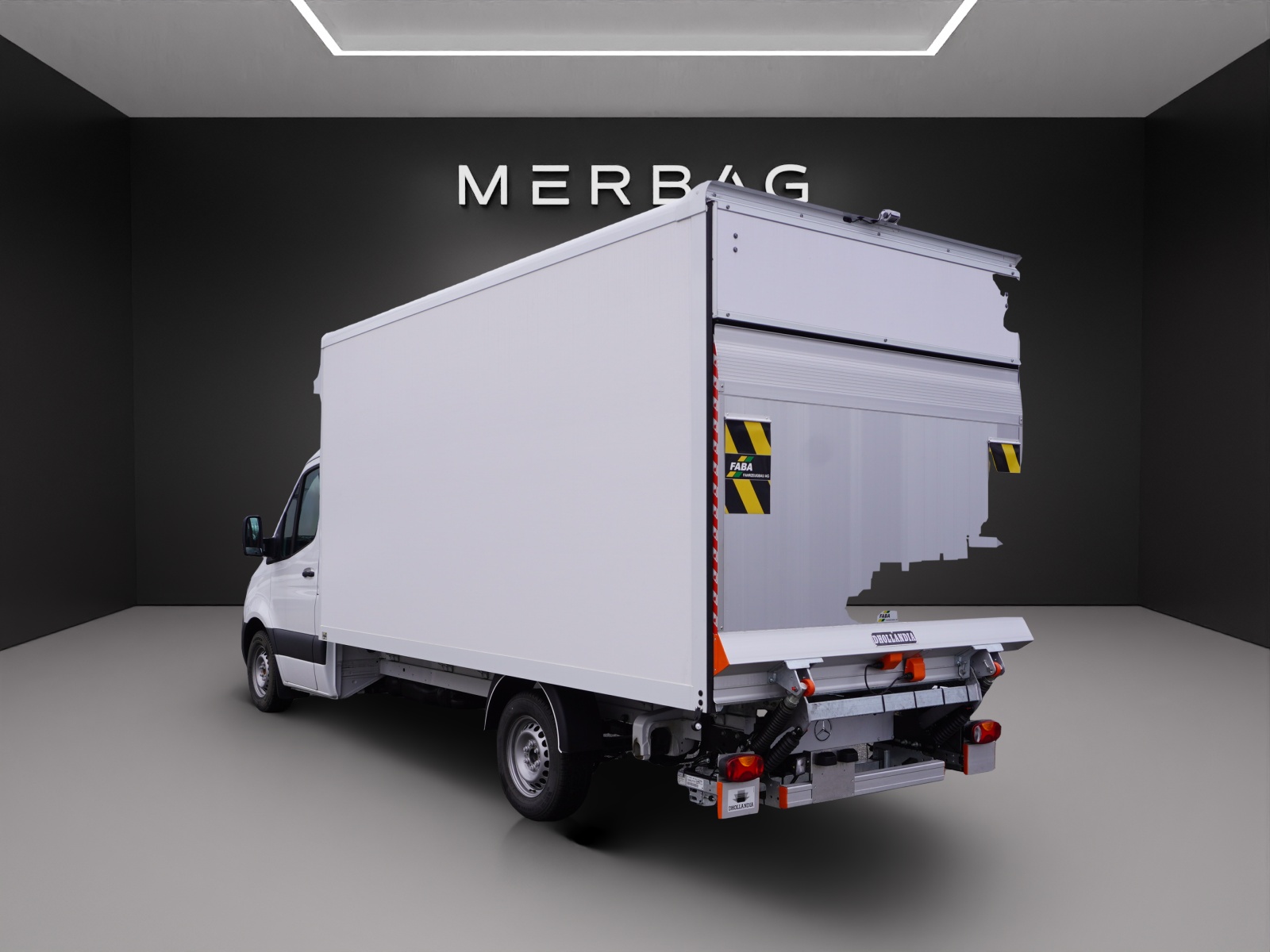MERCEDES-BENZ Sprinter 317 CDI Lang Kofferaufbau mit Hebebühne-image-1