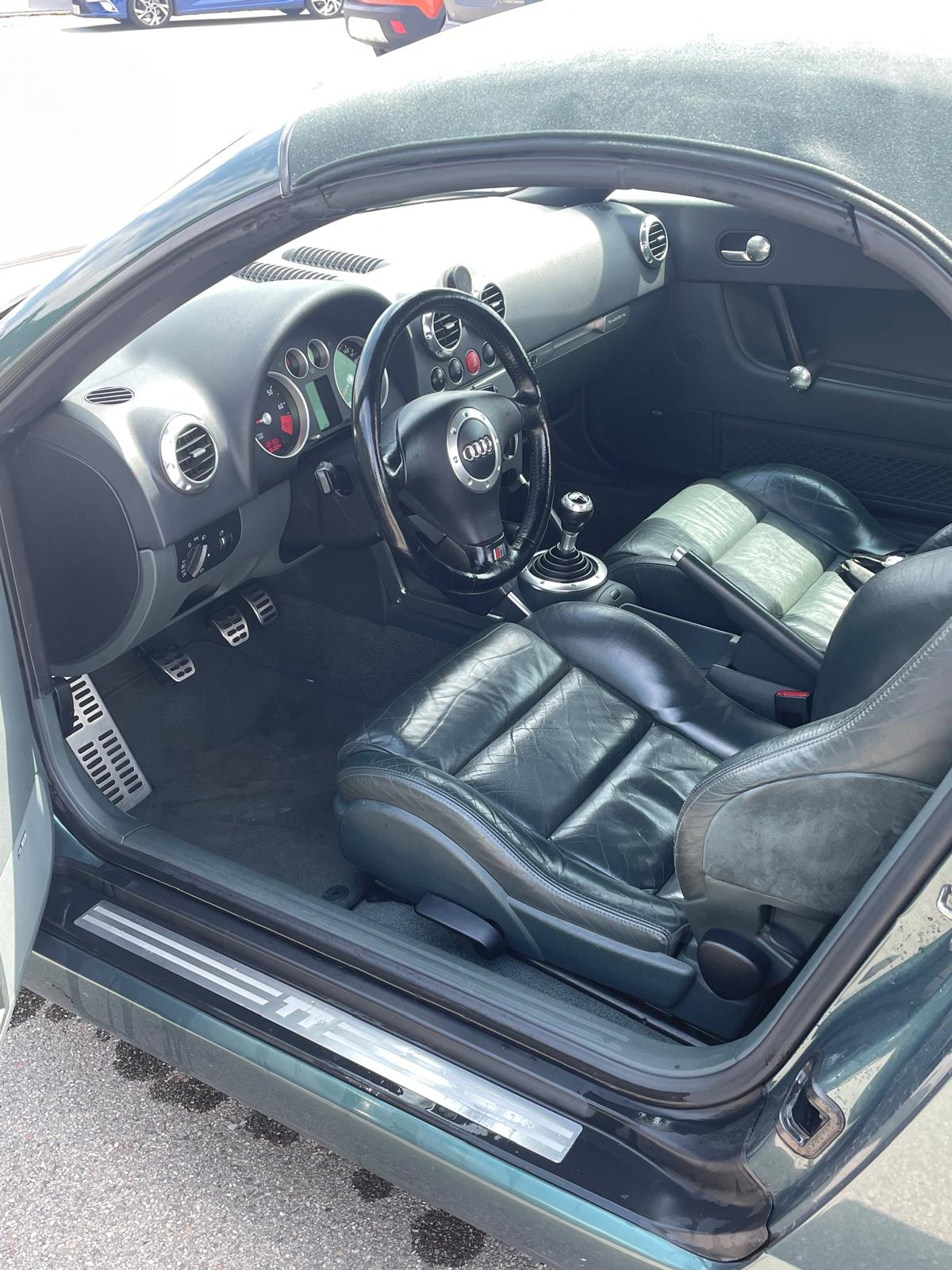 AUDI TT Roadster 1.8 T quattro-image-6