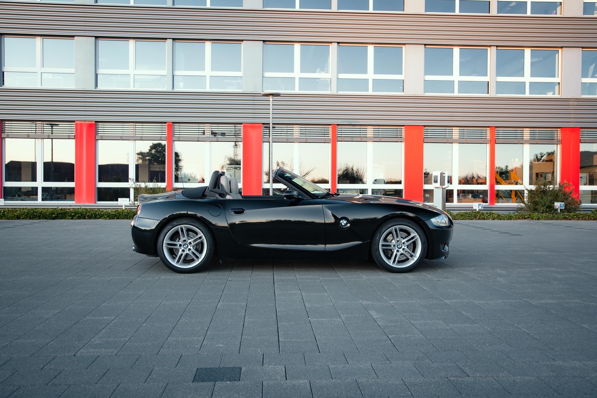 BMW Z4 M Roadster-image-1