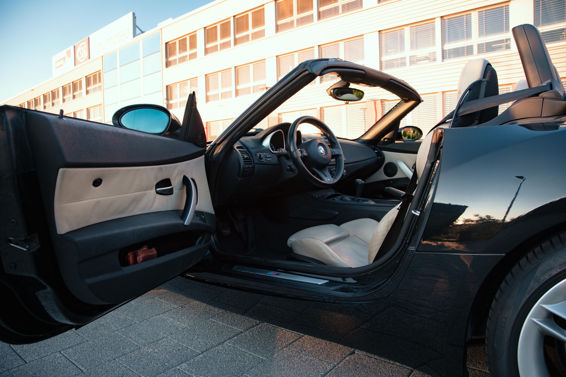 BMW Z4 M Roadster-image-5