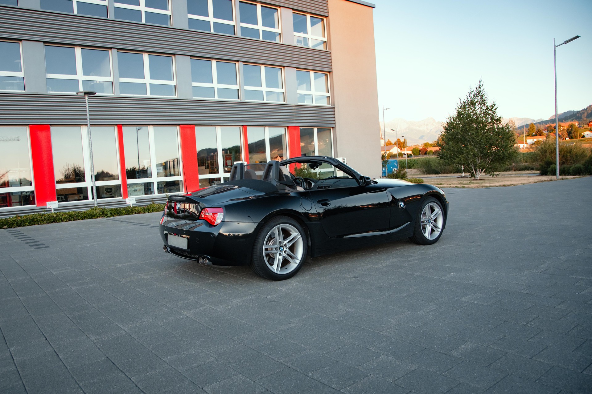 BMW Z4 M Roadster-image-2