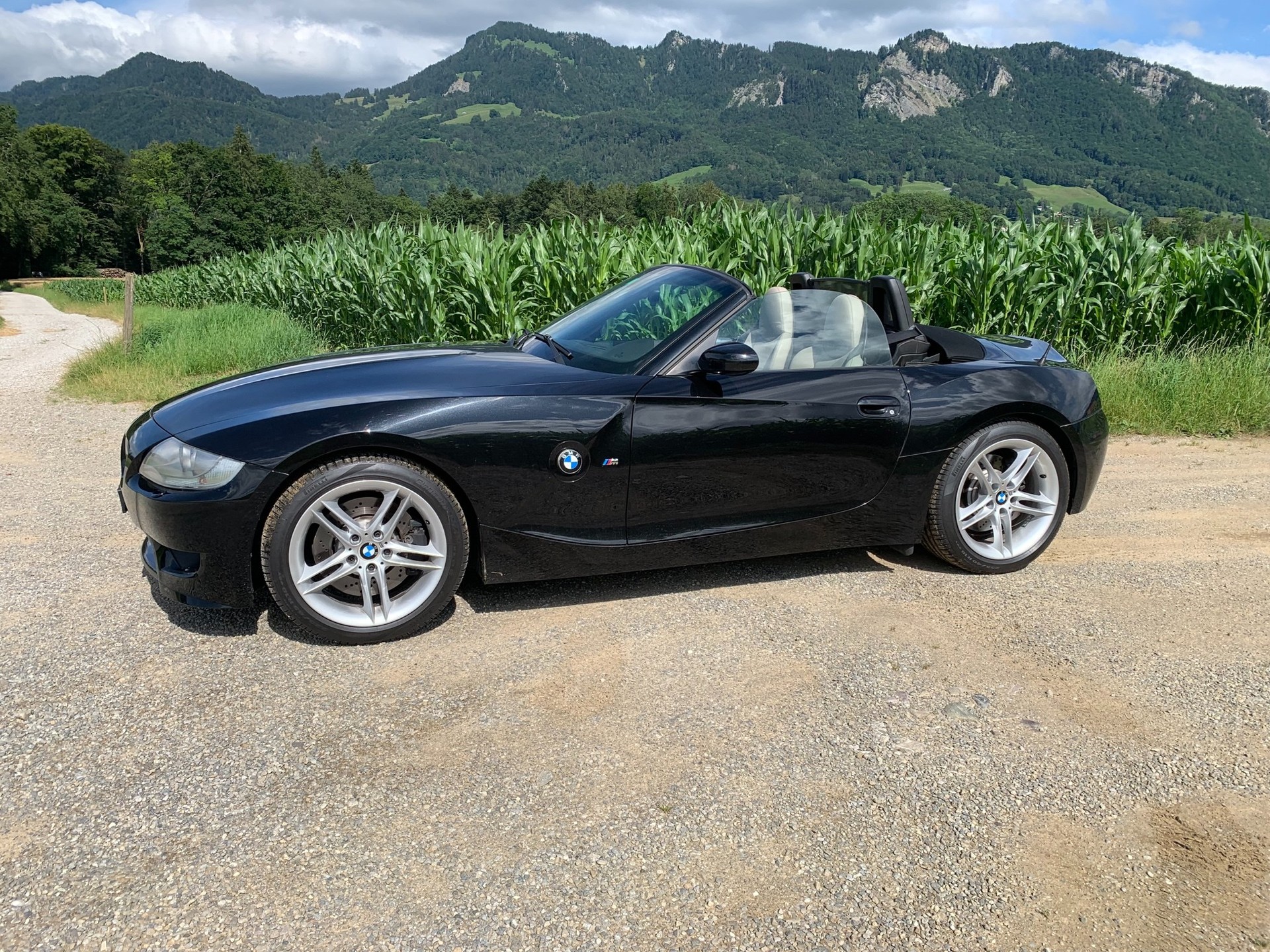 BMW Z4 M Roadster-image-1