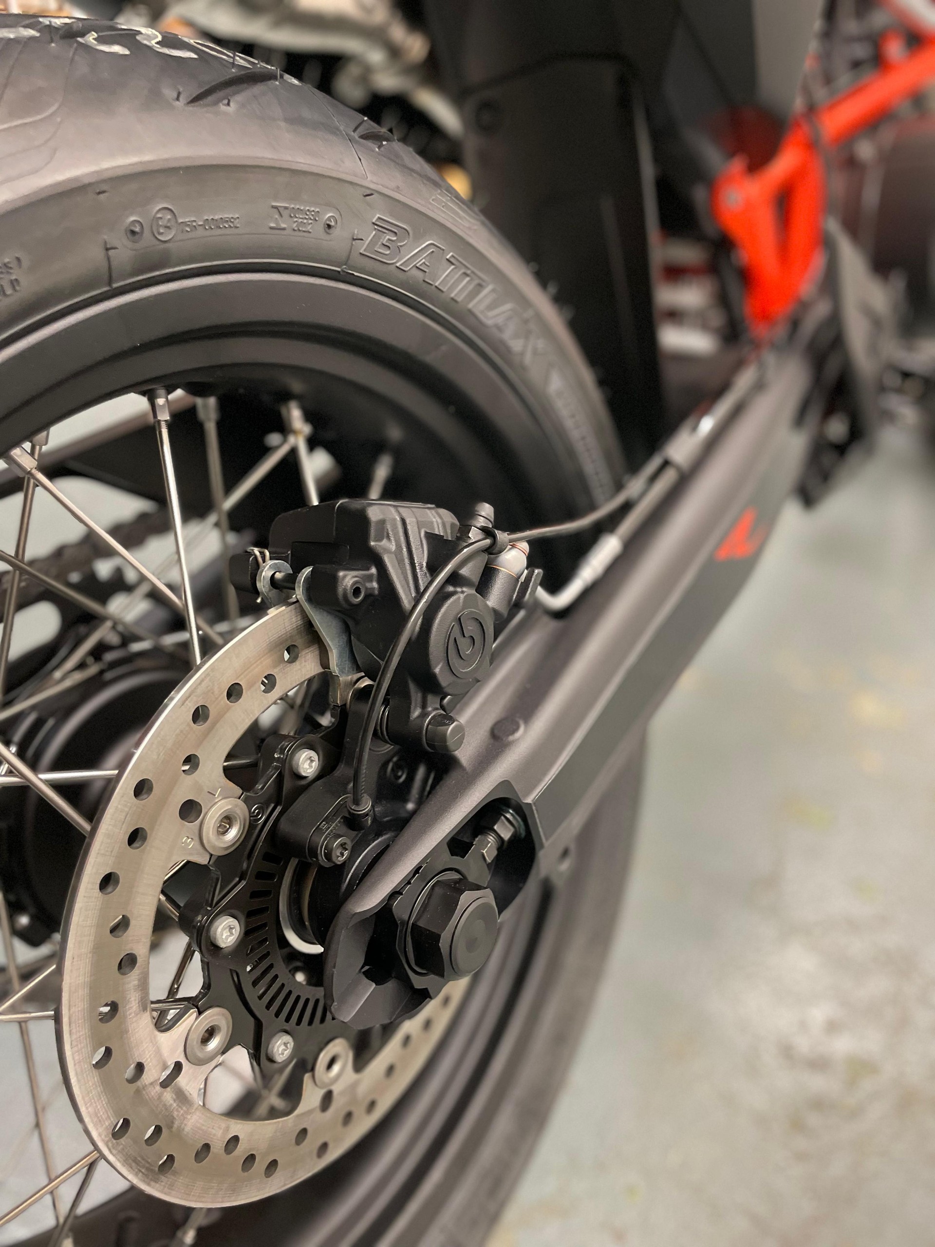 KTM 690 SMC R-image-8
