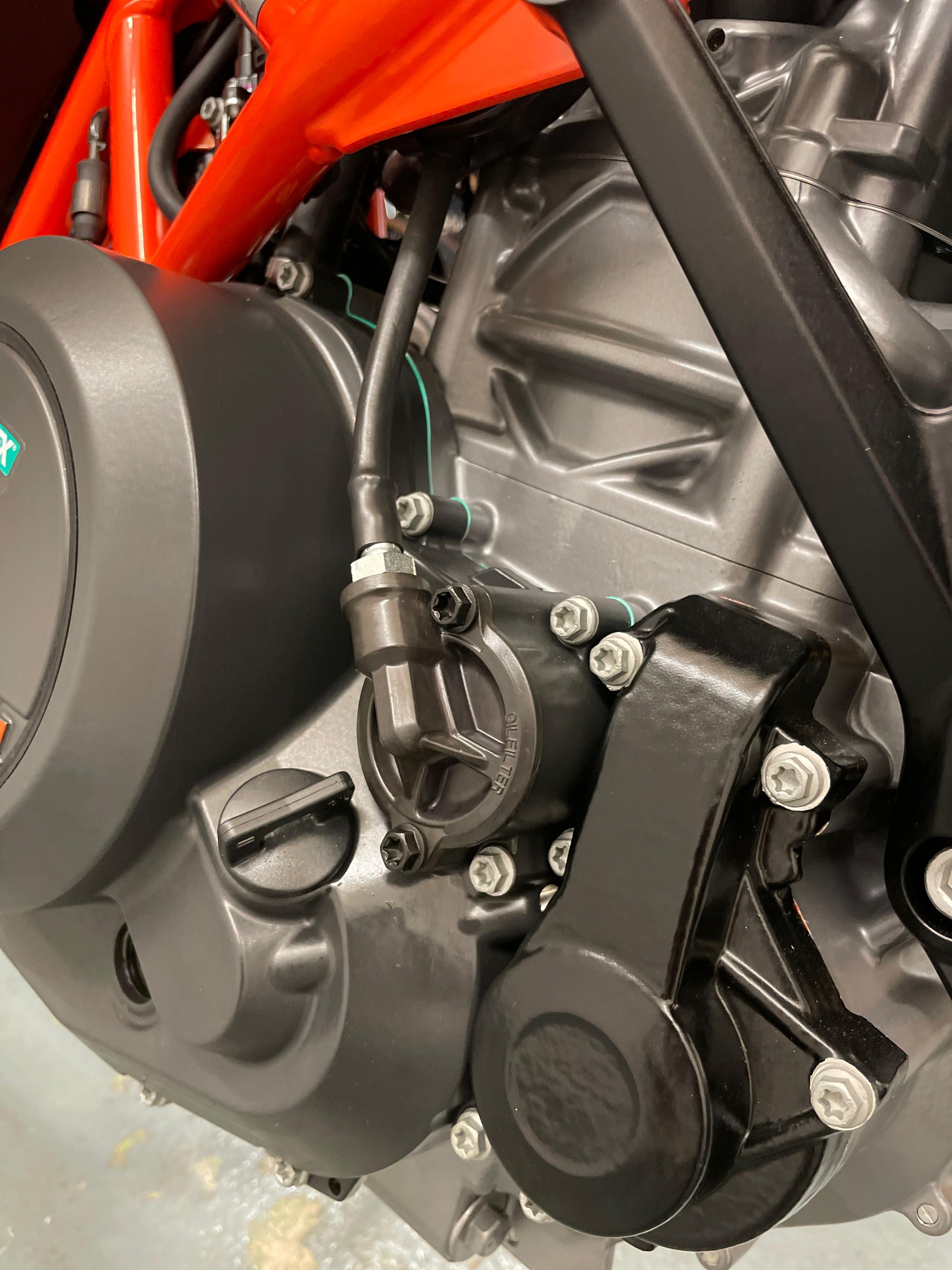 KTM 690 SMC R-image-9
