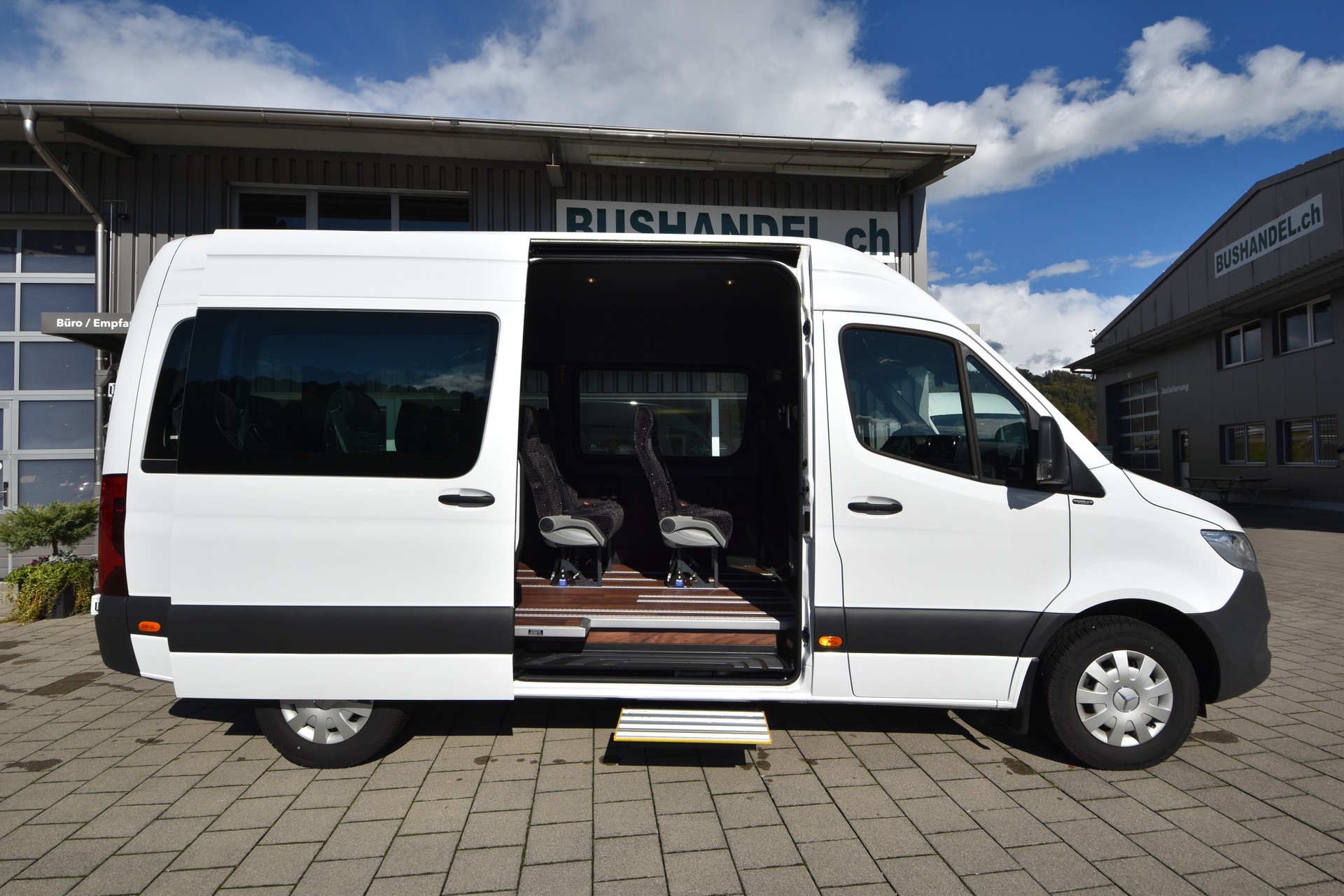 MERCEDES-BENZ 317 CDI Kleinbus (I29)-image-8