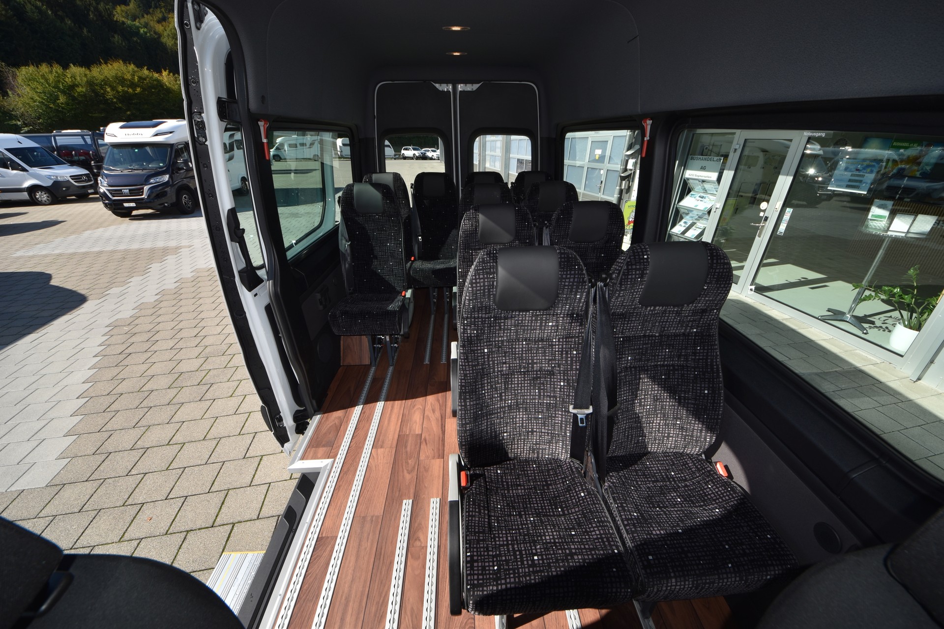 MERCEDES-BENZ 317 CDI Kleinbus (I29)-image-12