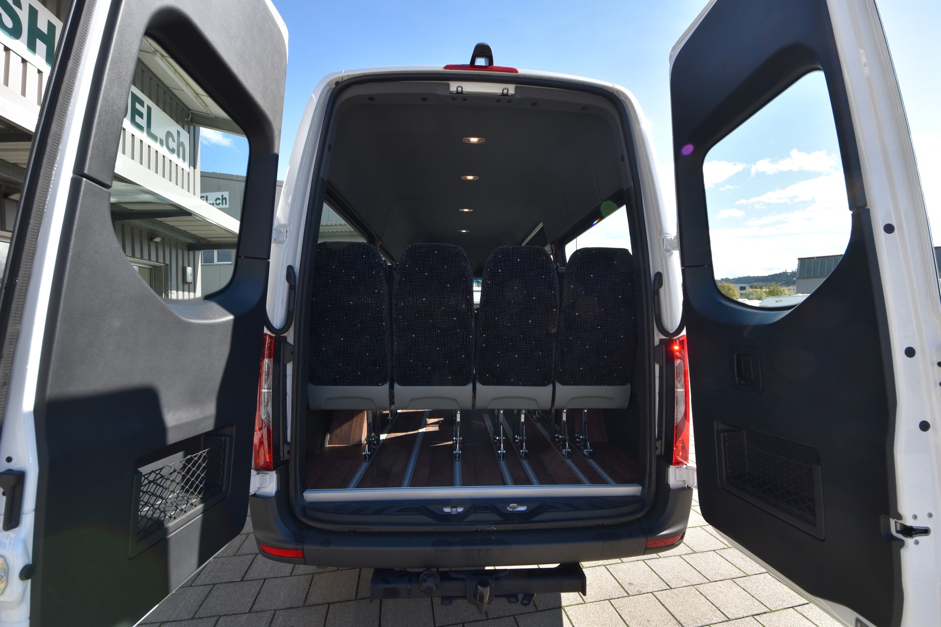 MERCEDES-BENZ 317 CDI Kleinbus (I29)-image-2