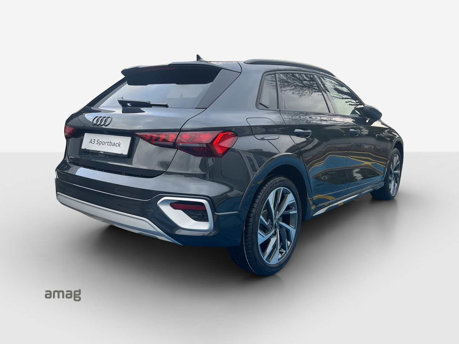 AUDI A3 allstreet 35 TFSI Attraction S-tronic-image-4