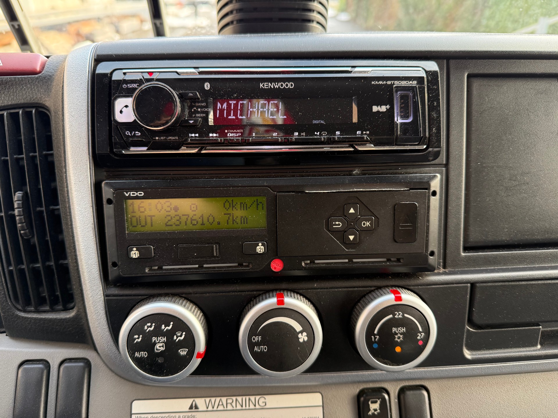 MITSUBISHI FUSO Canter 7C15-image-8