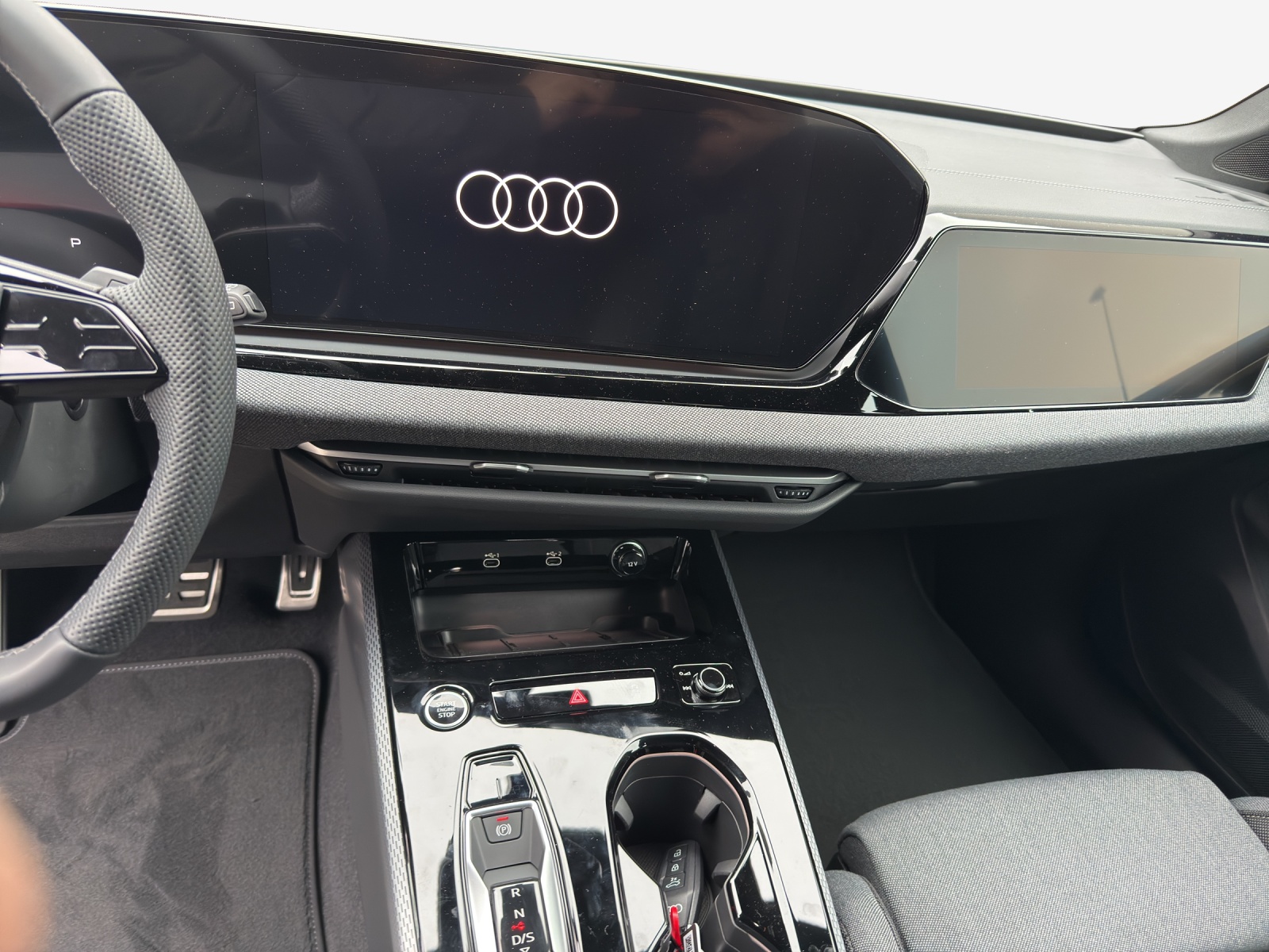 AUDI A5 Avant TDI quattro 150 kW Attraction S tronic-image-10