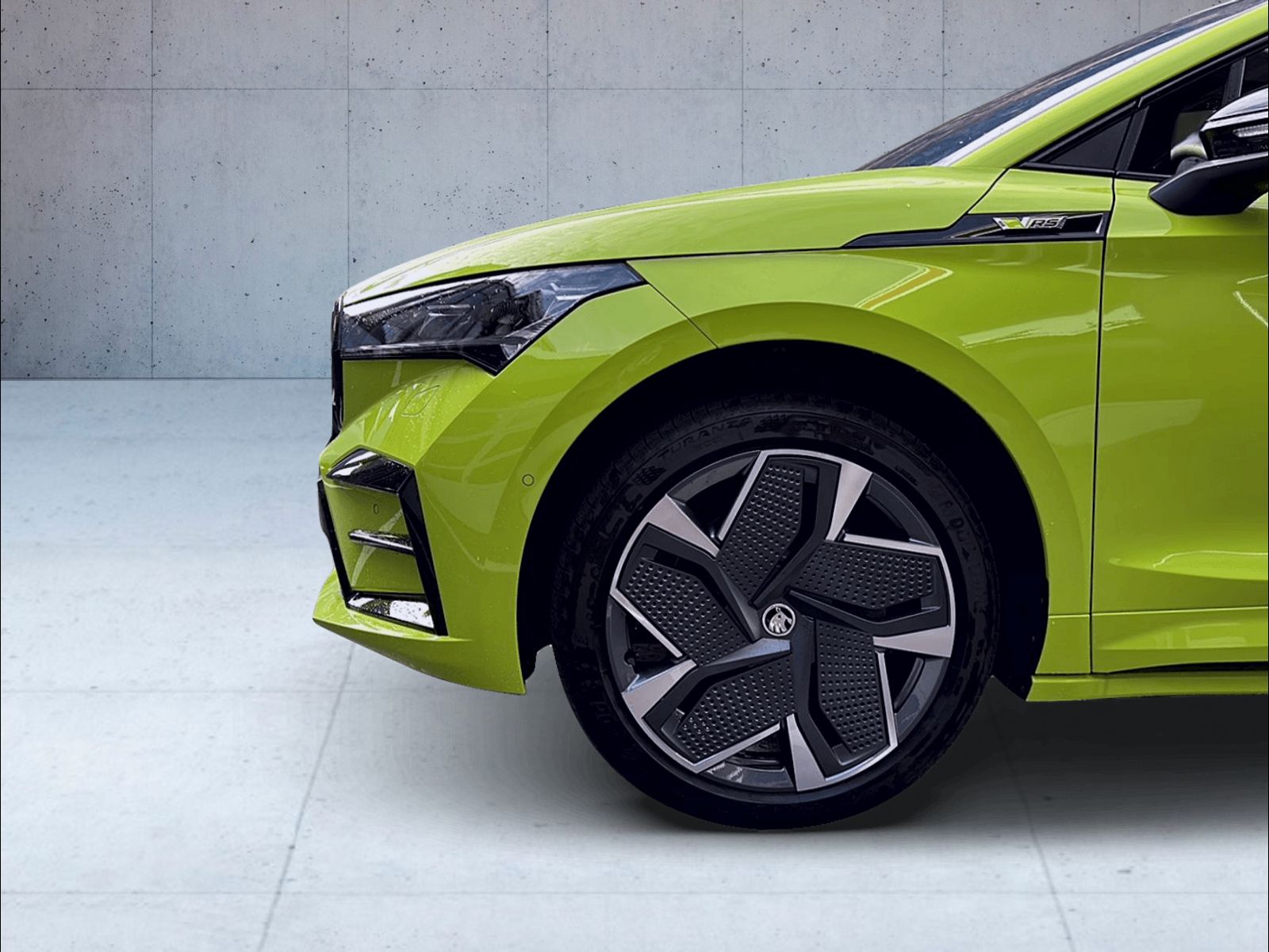 SKODA Enyaq Coupé RS iV 80 4x4-image-8