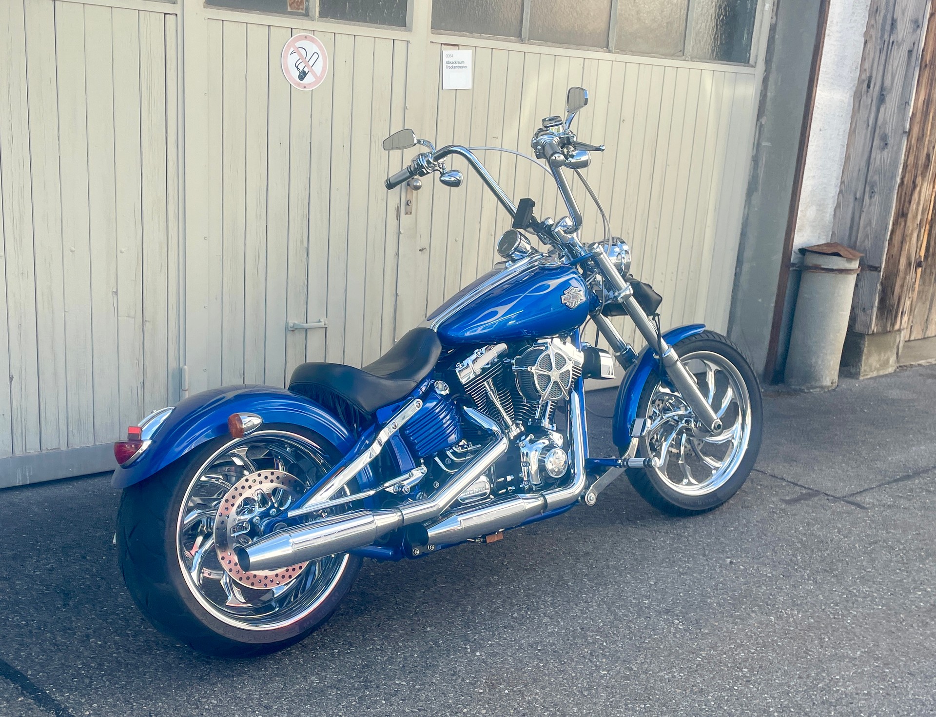 HARLEY-DAVIDSON FXCWC Rocker C-image-1