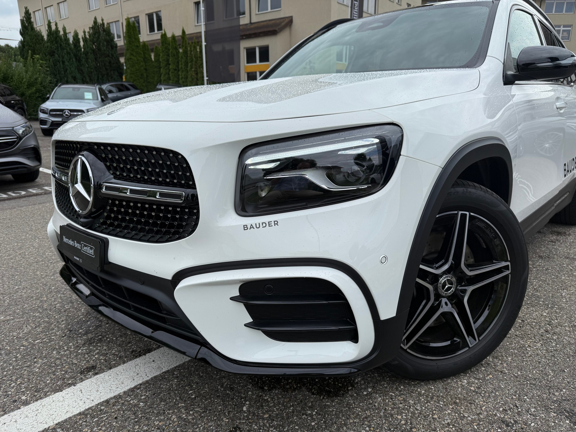 MERCEDES-BENZ GLB 220 4Matic 8G-Tronic-image-11