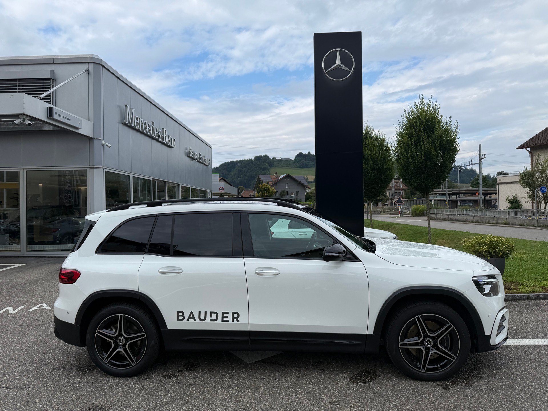 MERCEDES-BENZ GLB 220 4Matic 8G-Tronic-image-10