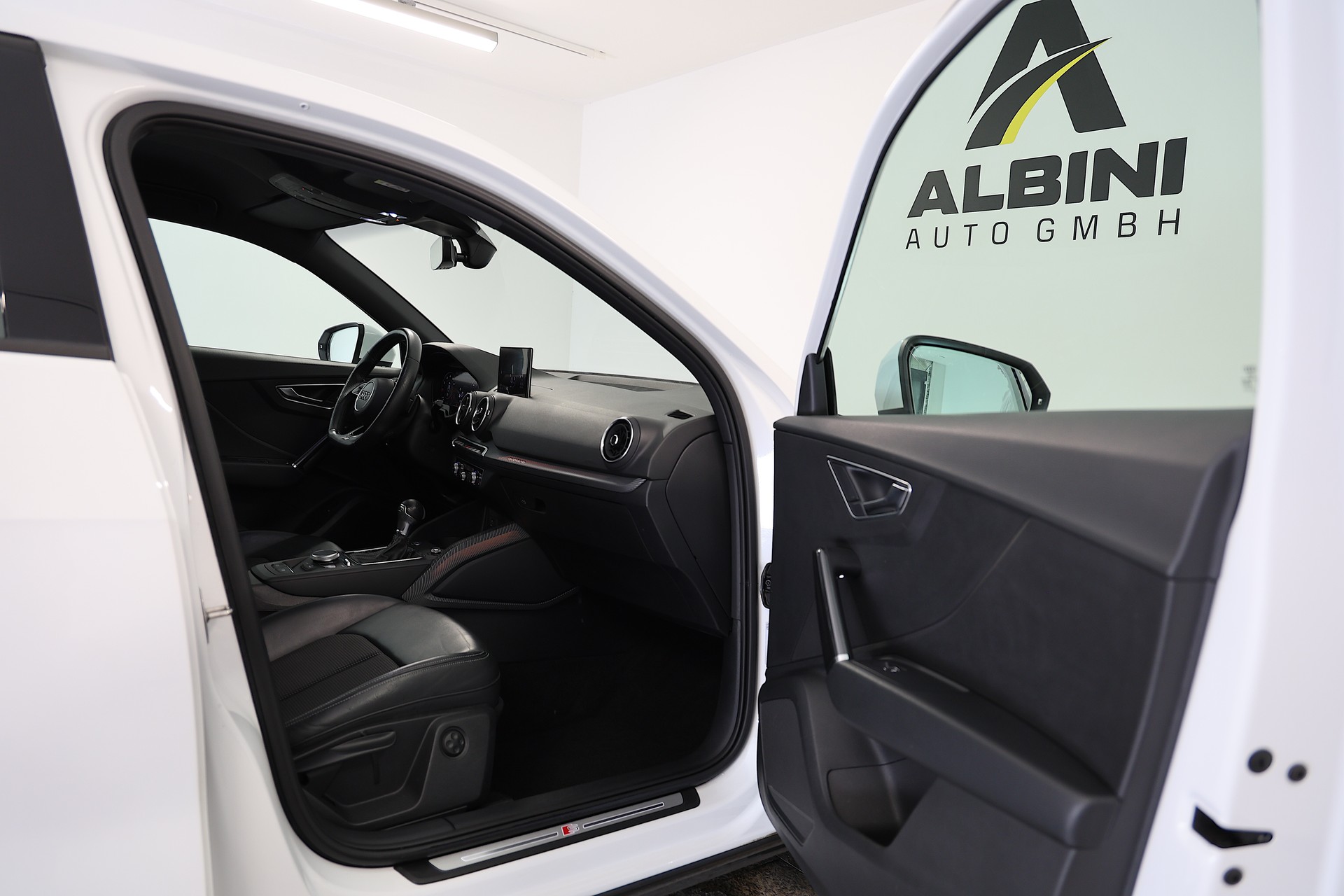 AUDI Q2 40 TFSI *S-Line* Sport quattro S-tronic-image-10