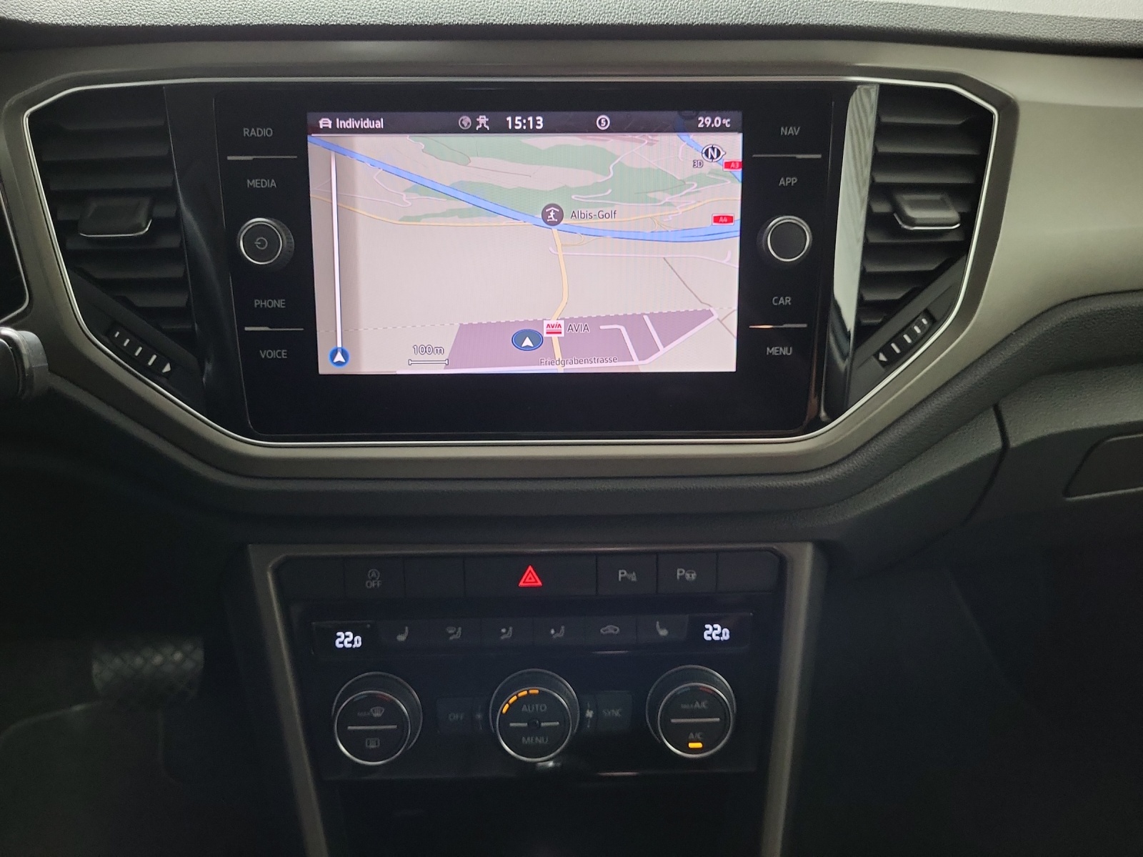 VW T-Roc 2.0 TSI Advance DSG 4Motion-image-10