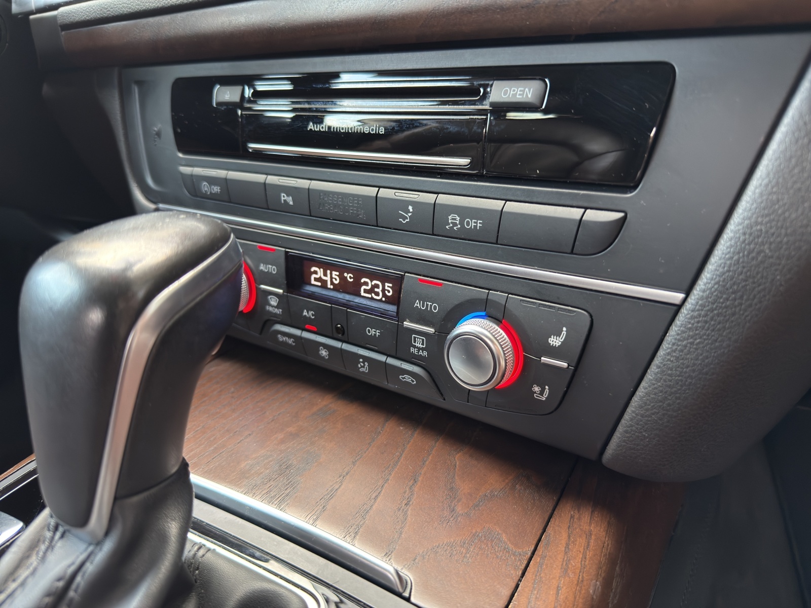 AUDI A7 Sportback 3.0 TDI quattro S-tronic-image-11
