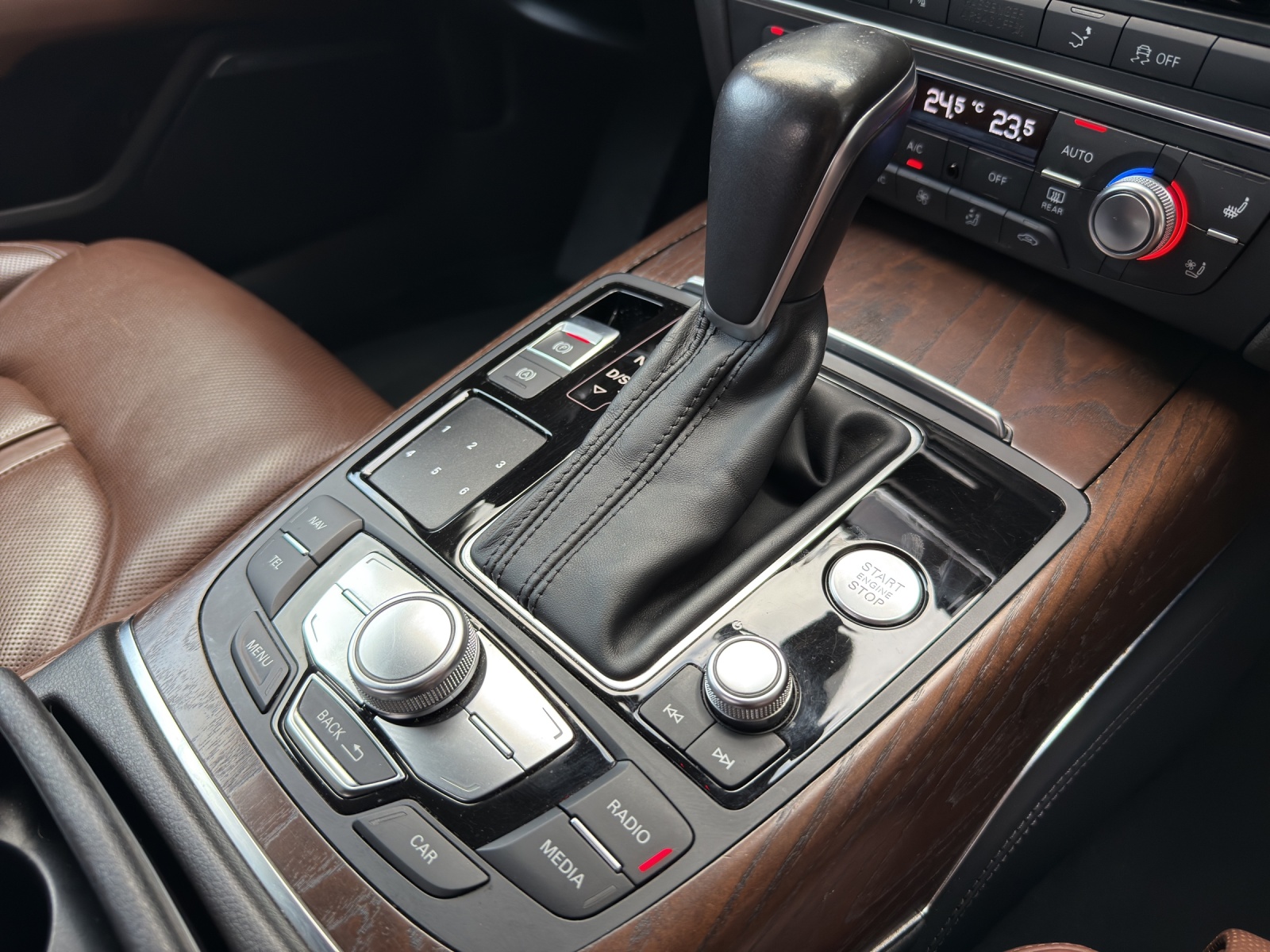AUDI A7 Sportback 3.0 TDI quattro S-tronic-image-12