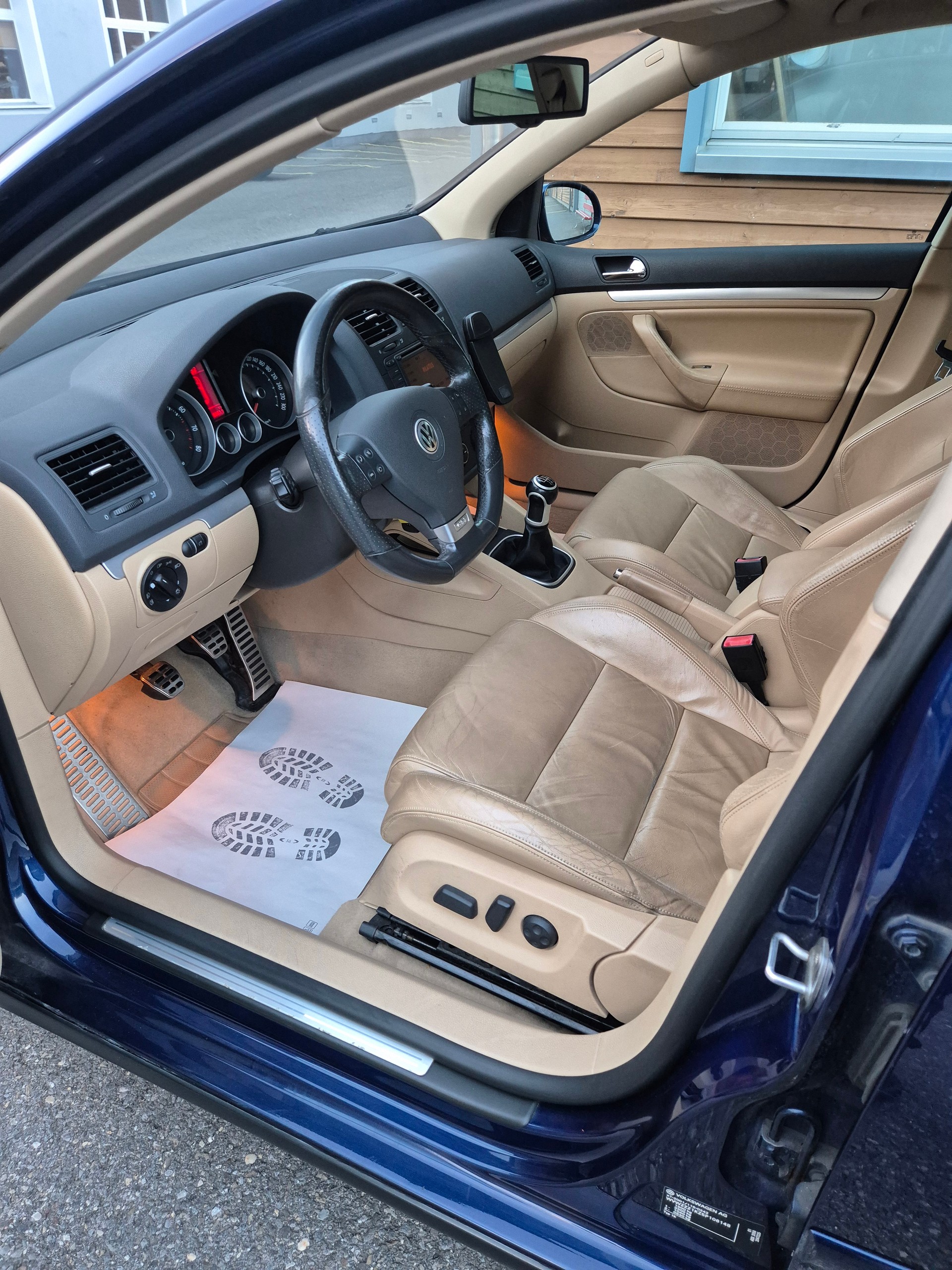 VW Golf 2.0 TFSI GTI-image-5
