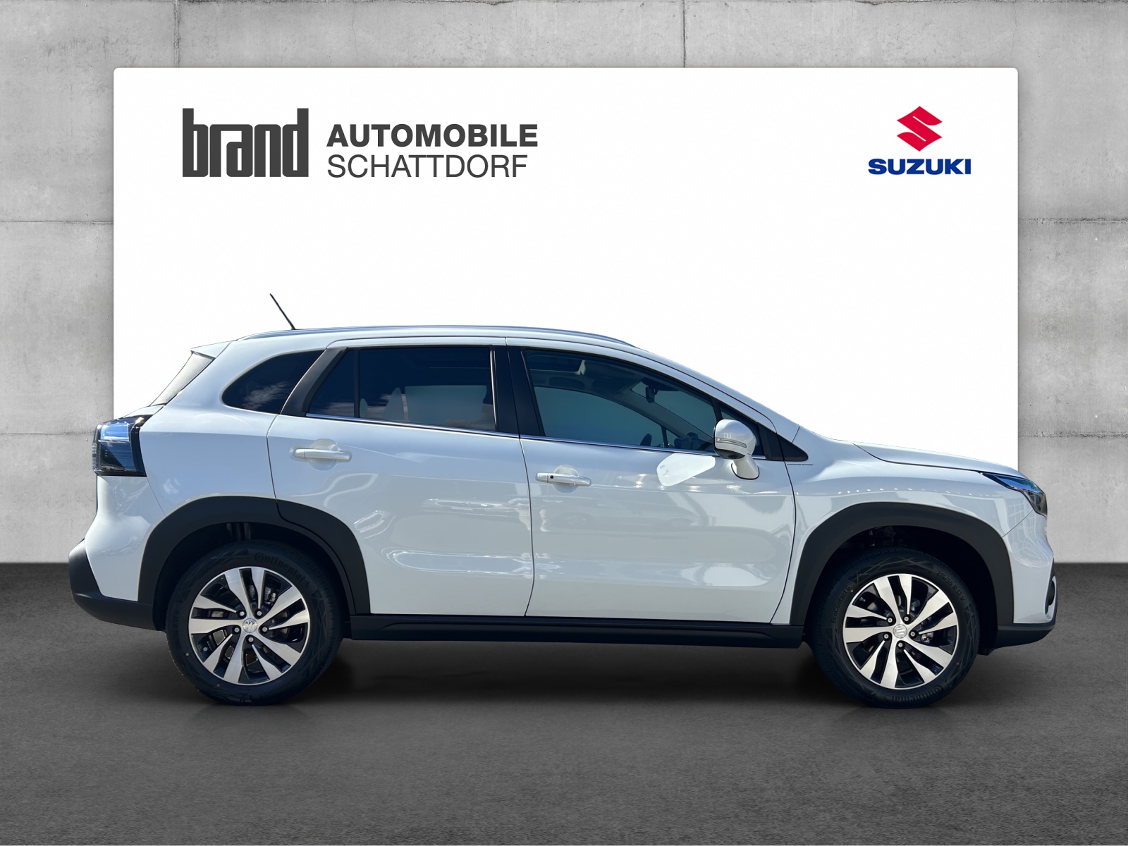 SUZUKI S-Cross 1.4 T Compact Top Hybrid 4x4-image-5