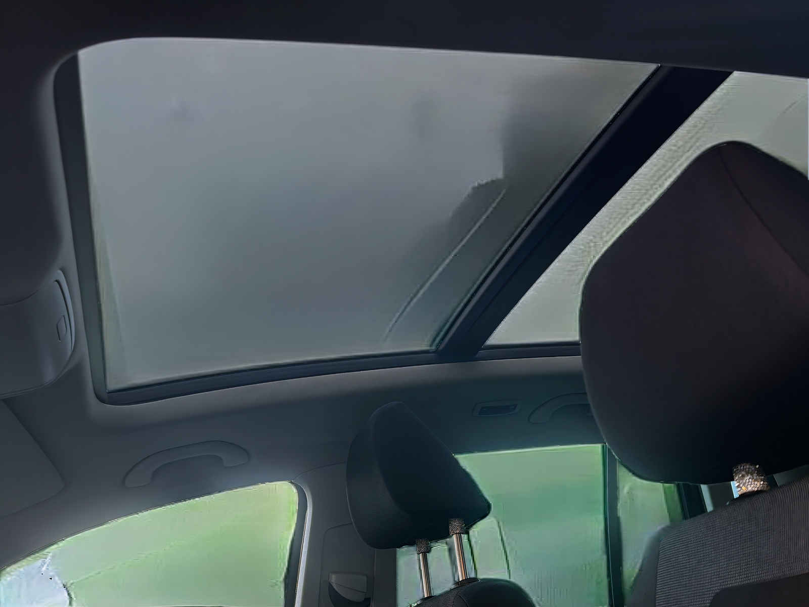 VW Tiguan 2.0 TDI Sport&Style-image-13
