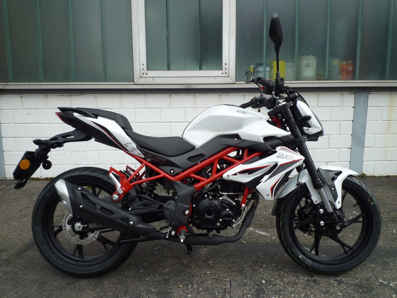 BENELLI 125 BN
