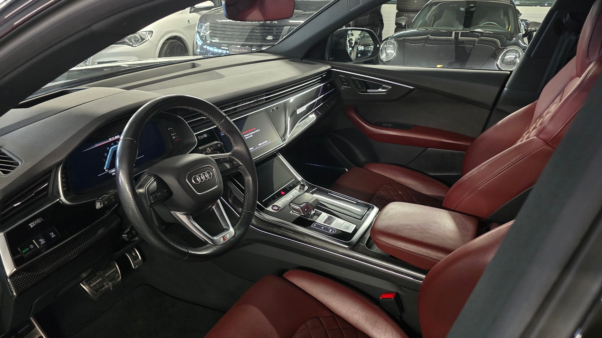 AUDI SQ8 TFSI Black Edition quattro tiptronic-image-16