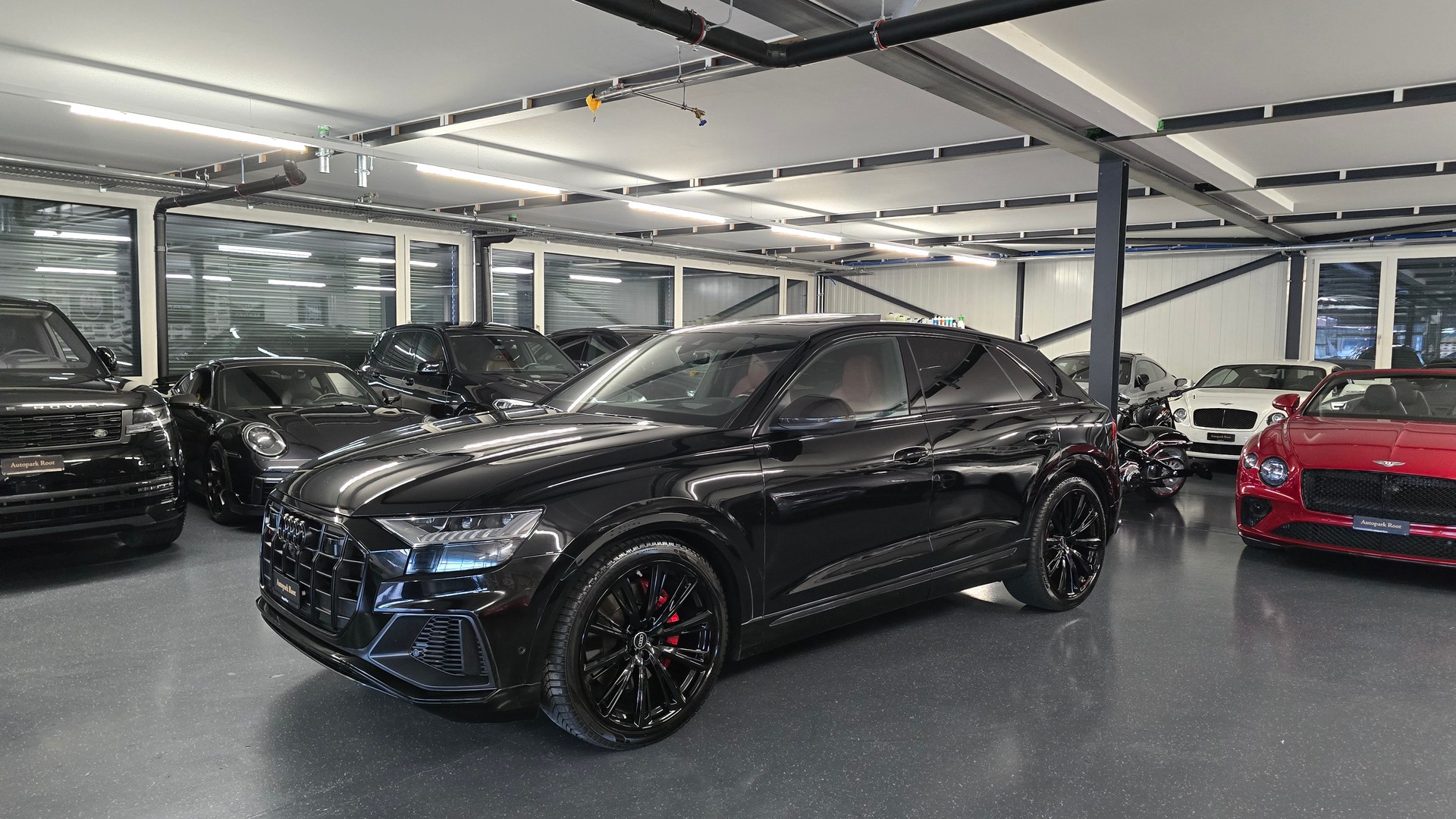 AUDI SQ8 TFSI Black Edition quattro tiptronic-image-11