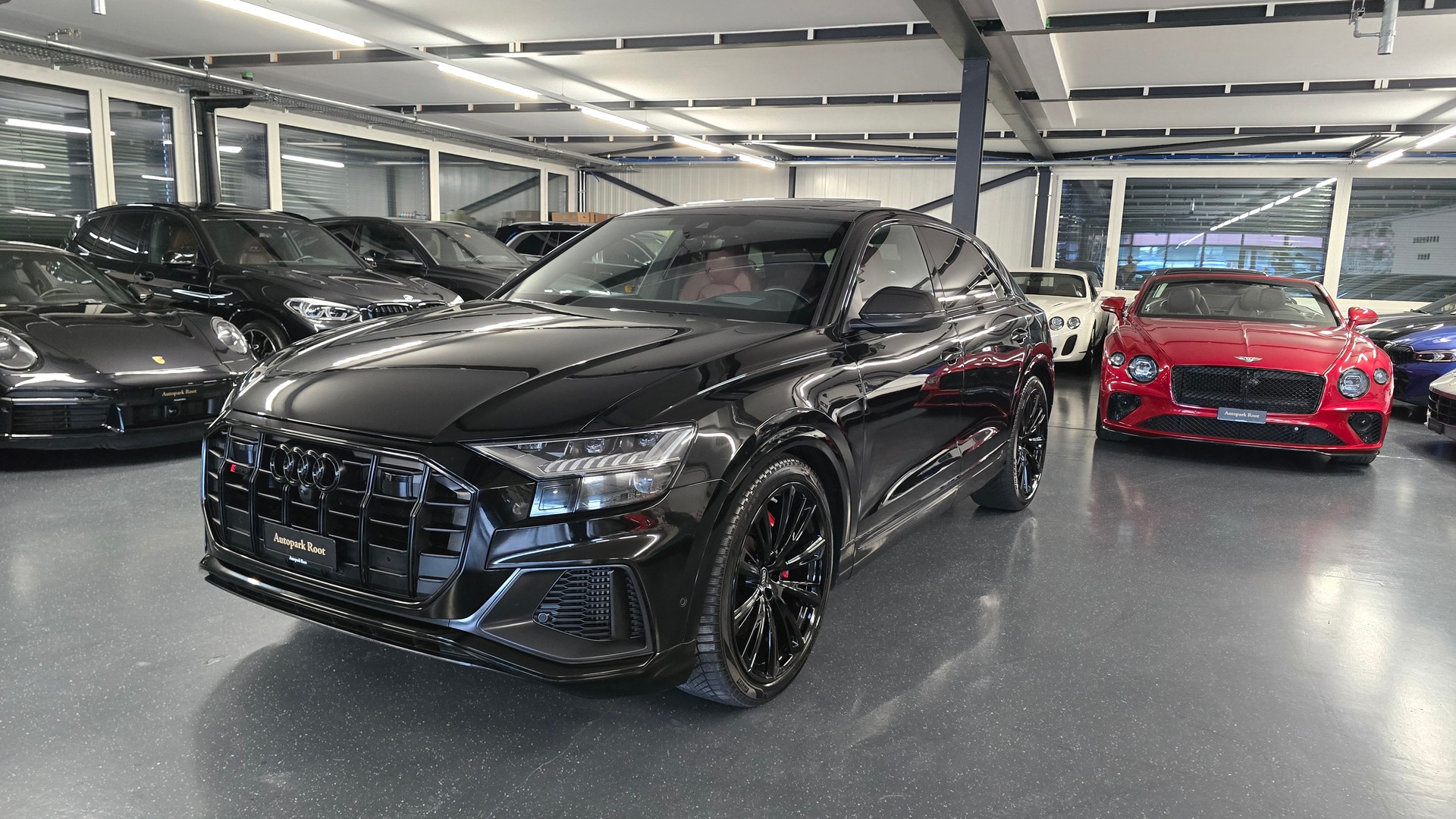 AUDI SQ8 TFSI Black Edition quattro tiptronic-image-9