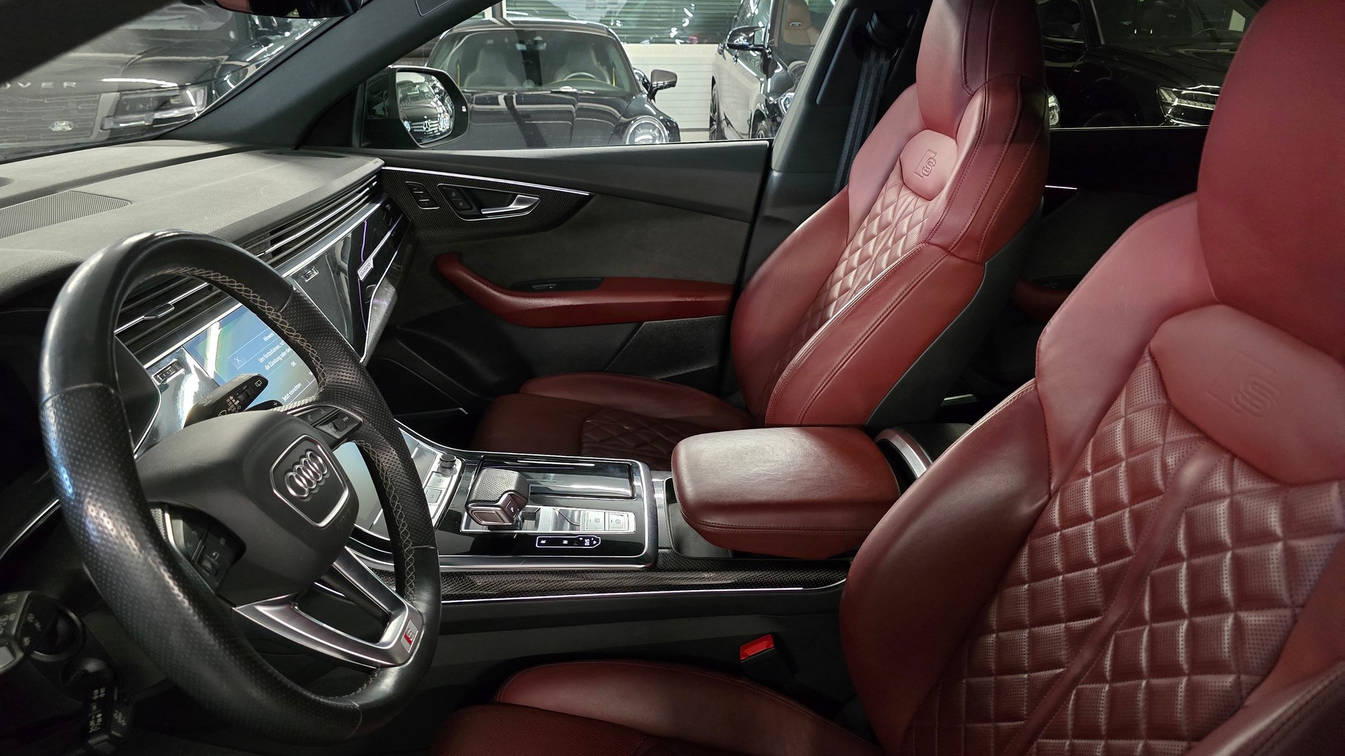 AUDI SQ8 TFSI Black Edition quattro tiptronic-image-19