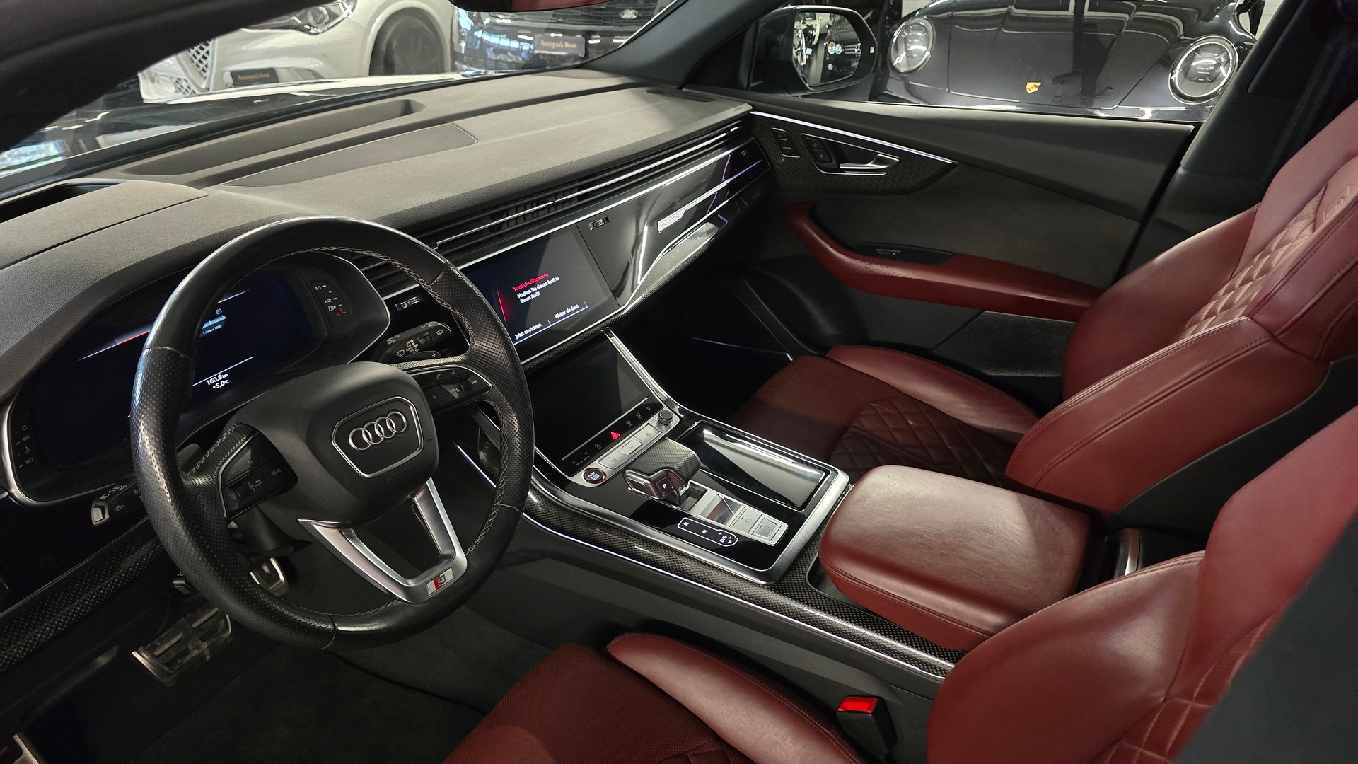 AUDI SQ8 TFSI Black Edition quattro tiptronic-image-17