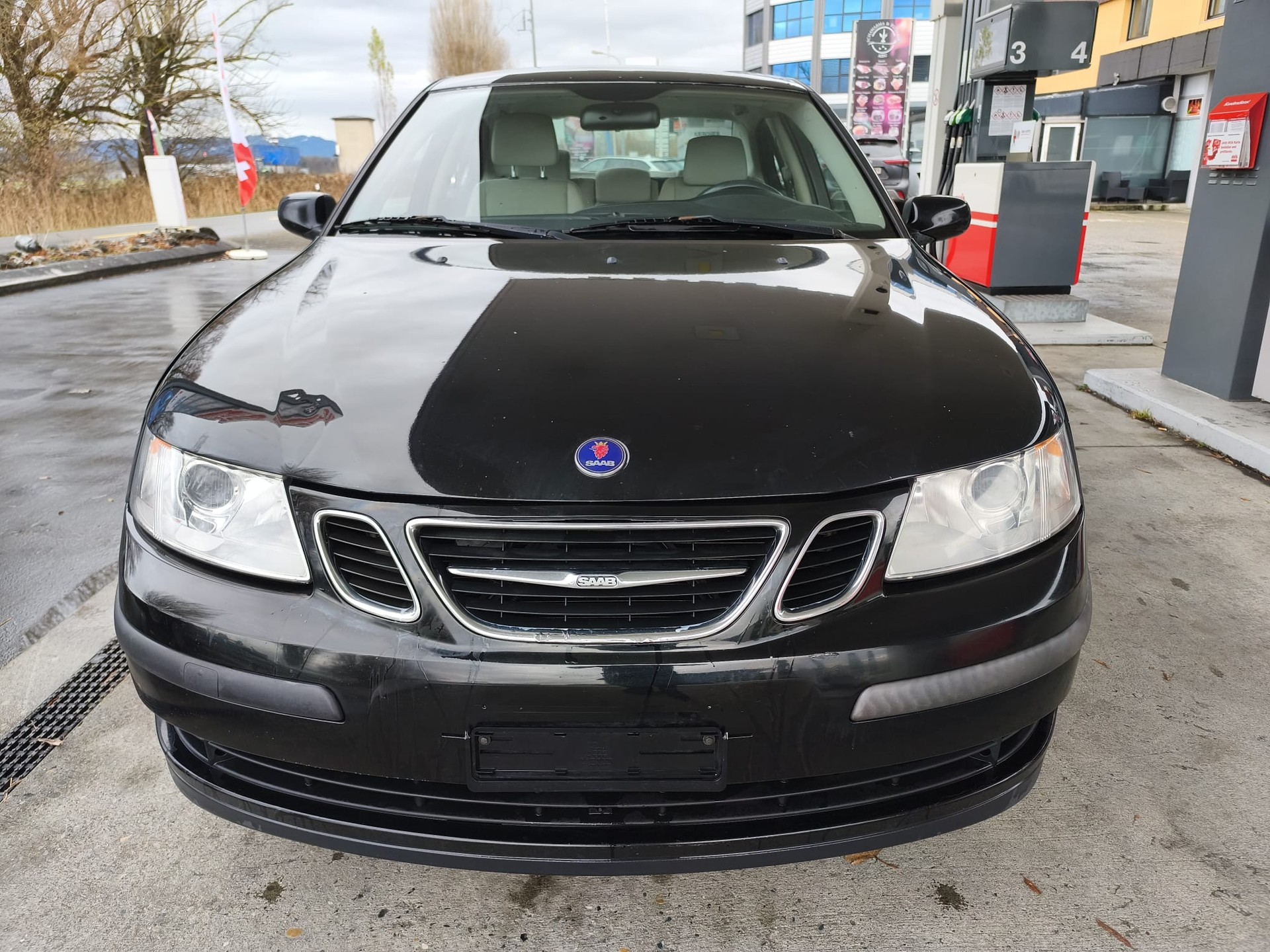SAAB 9-3 1.9 TiD Linear-showroom-element-2