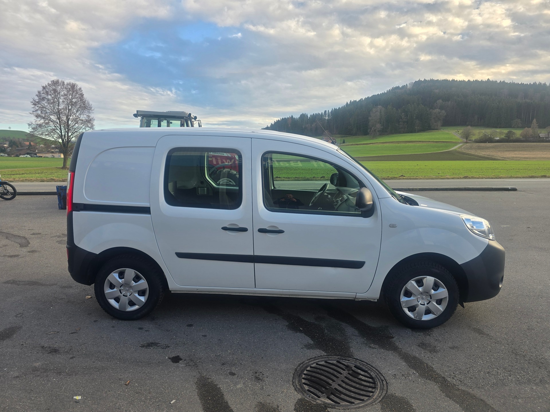 RENAULT KANGOO ENERGY dCi 95*Frsch ab MFK"Frisch ab Service*-image-4