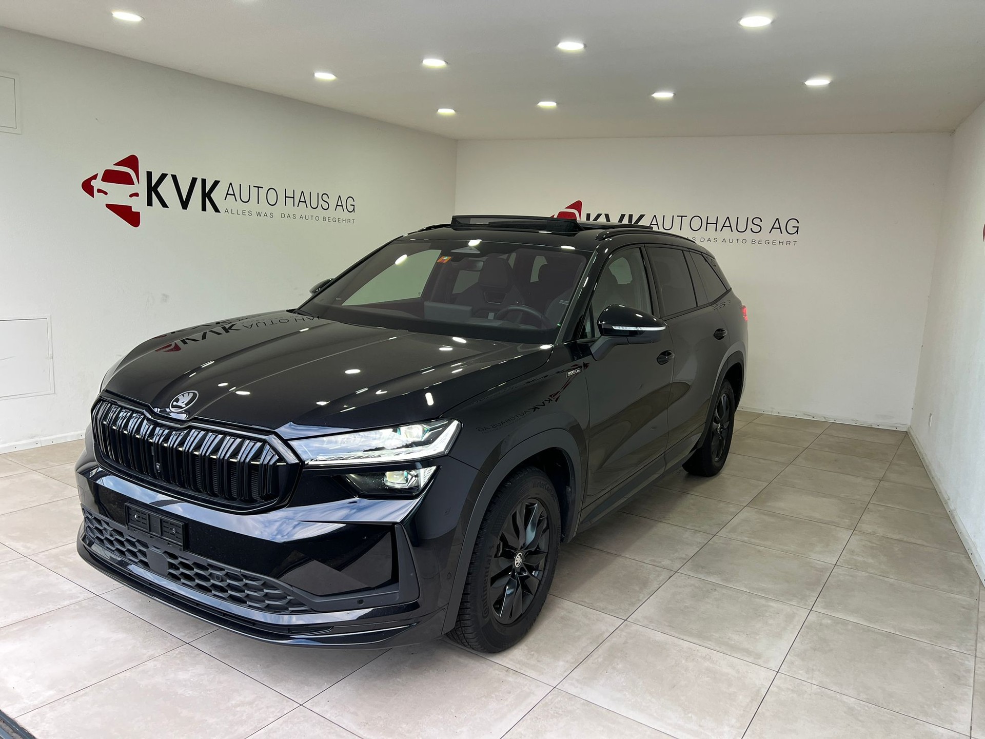 SKODA Kodiaq 2.0 TDI Sportline 4x4 **7Plätzer**8 fach Komplettradsatz*