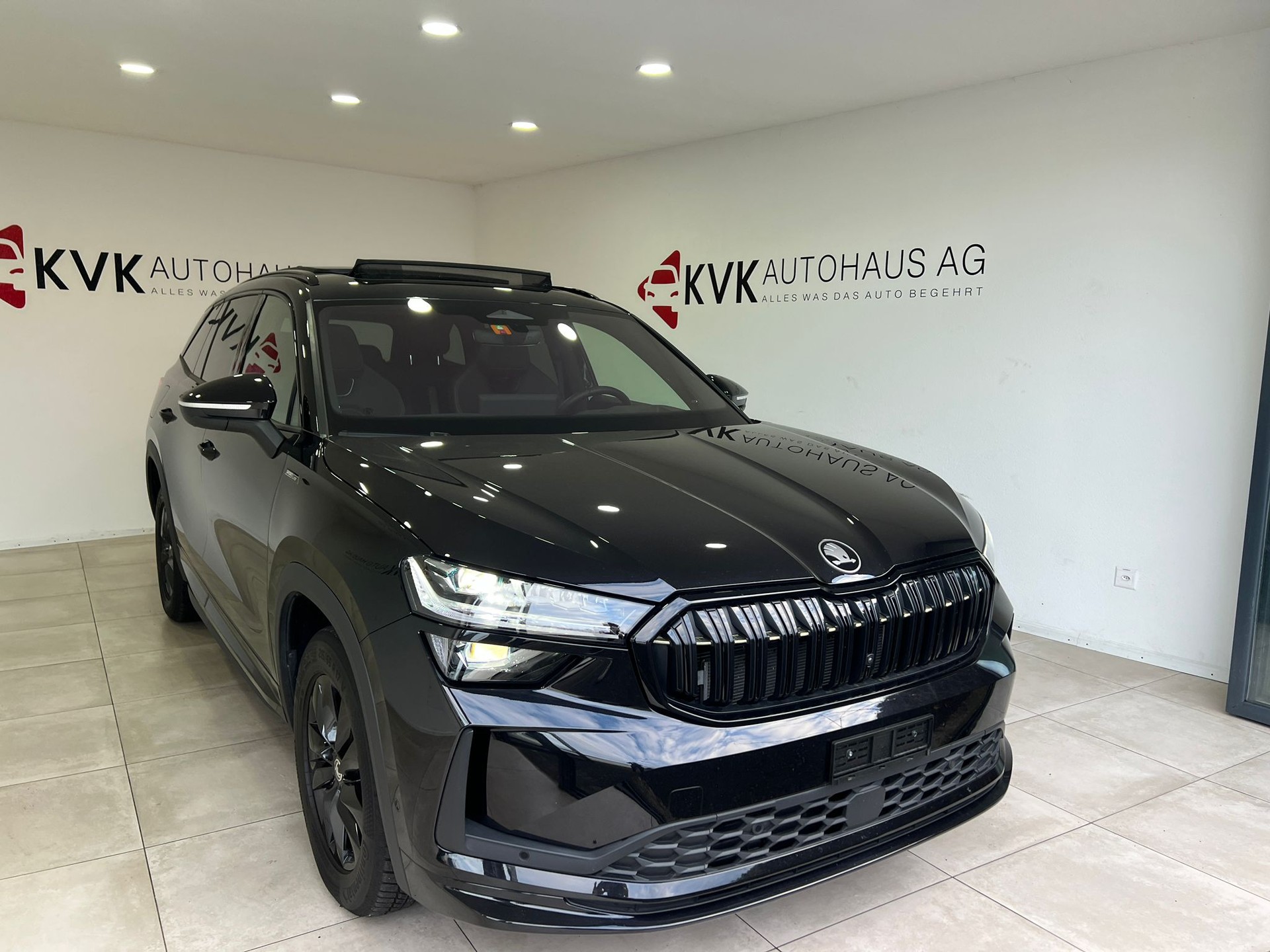 SKODA Kodiaq 2.0 TDI Sportline 4x4 **7Plätzer**8 fach Komplettradsatz*-showroom-element-2