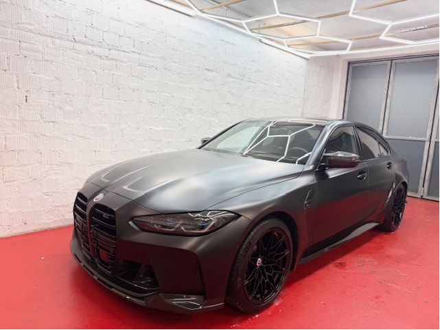 BMW M3 Competition M xDrive-image-4