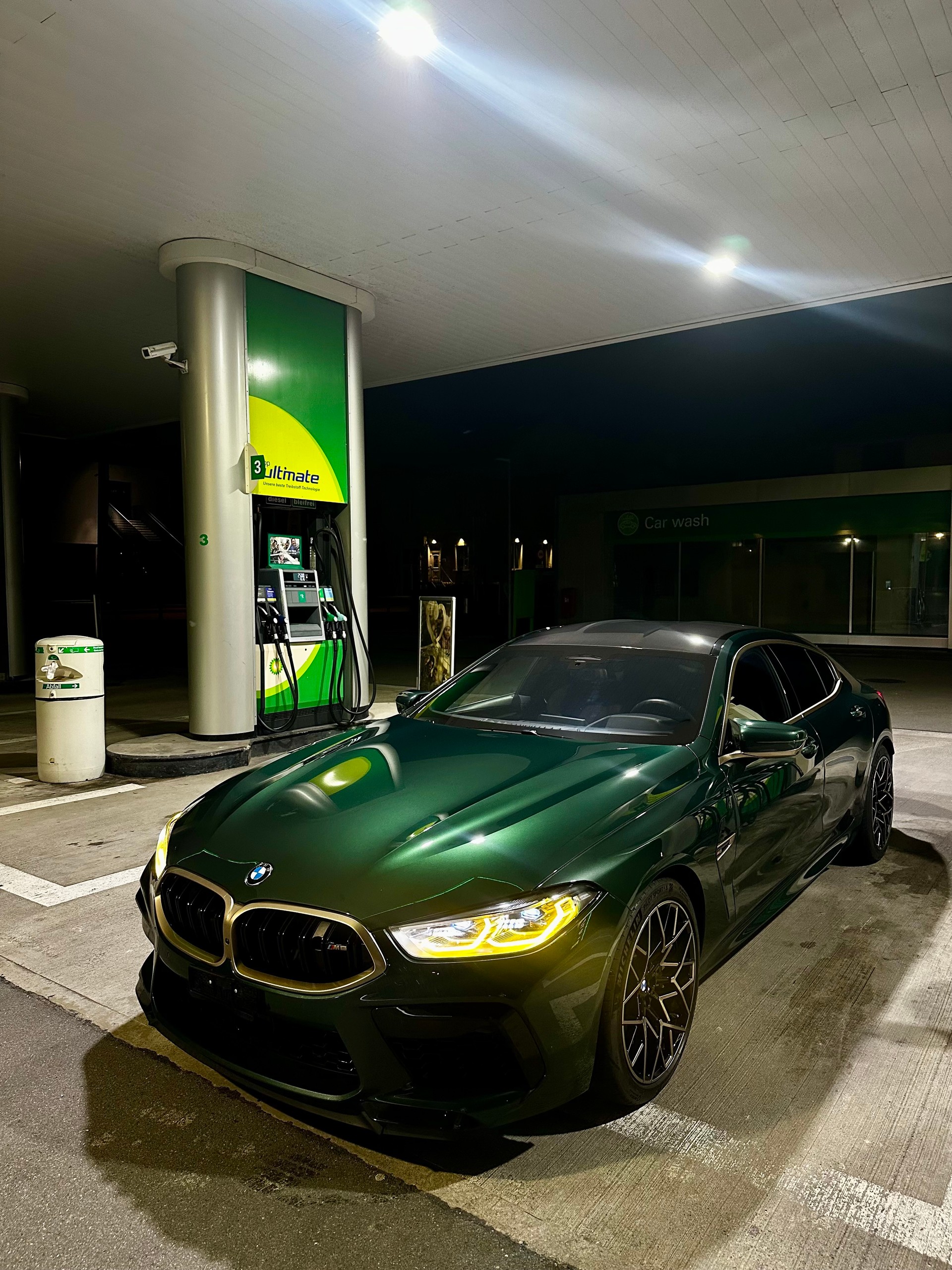 BMW M8 xDrive M Competition Gran Coupé First Edition *Sondermodell *CH-Fahrzeug-image-0