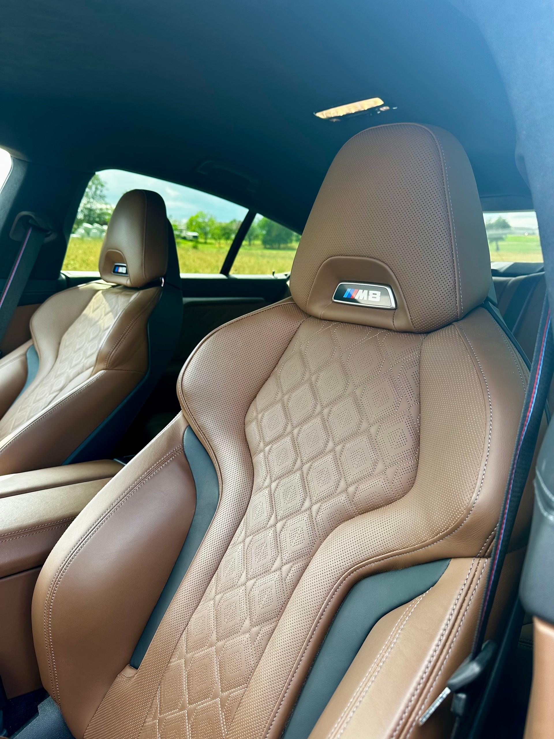BMW M8 xDrive M Competition Gran Coupé • CH-Fahrzeug • Blickfang • Exklusiv-image-8