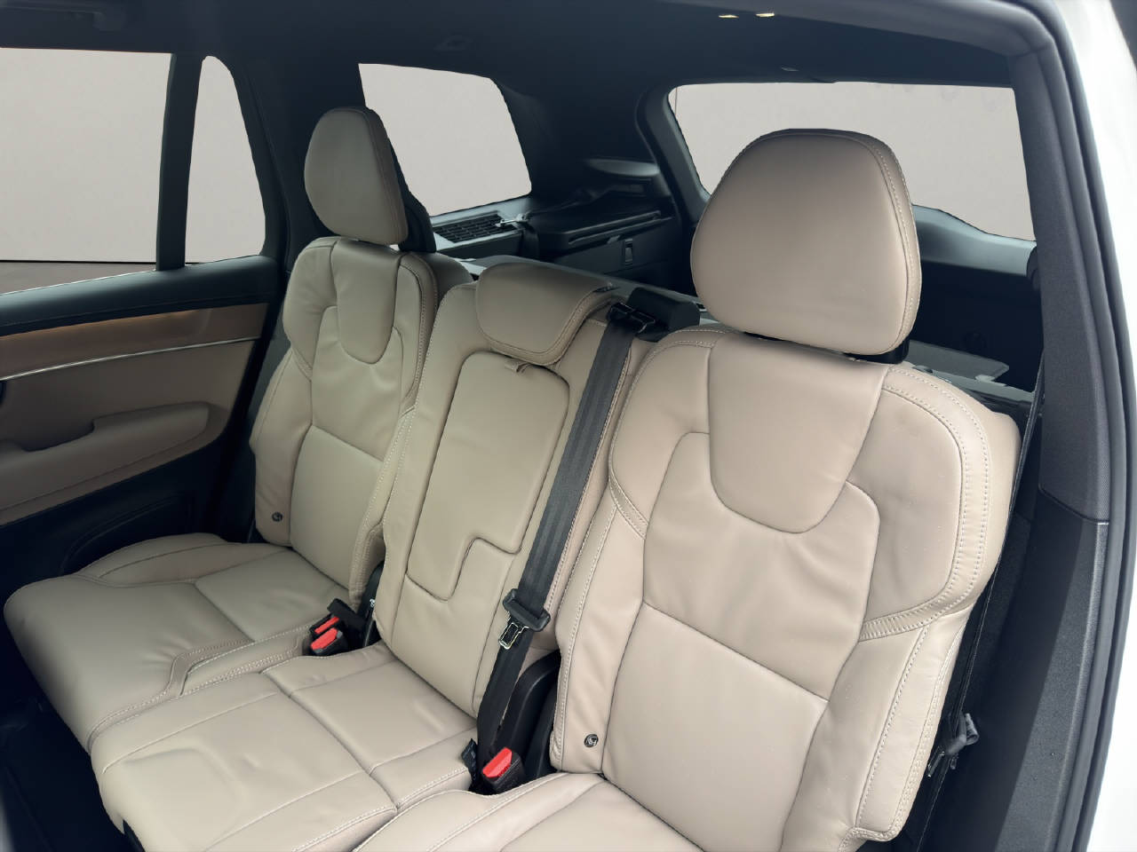 VOLVO XC90 2.0 B5 MH Plus Bright AWD .-image-13