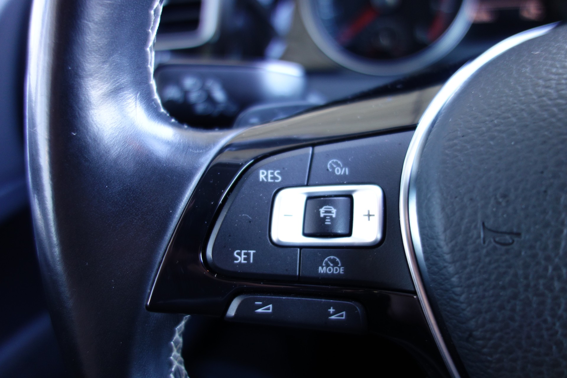 VW Golf 1.4 TSI Cup DSG-image-15