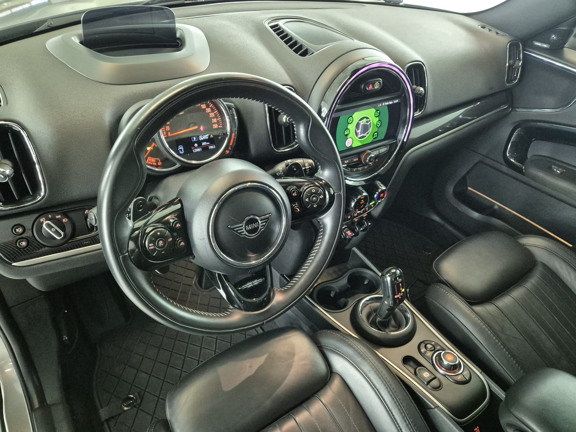 MINI Countryman Cooper S FWD Steptronic DKG-image-29