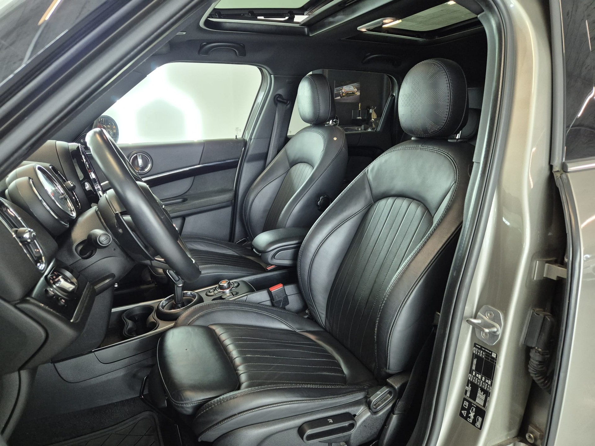 MINI Countryman Cooper S FWD Steptronic DKG-image-12