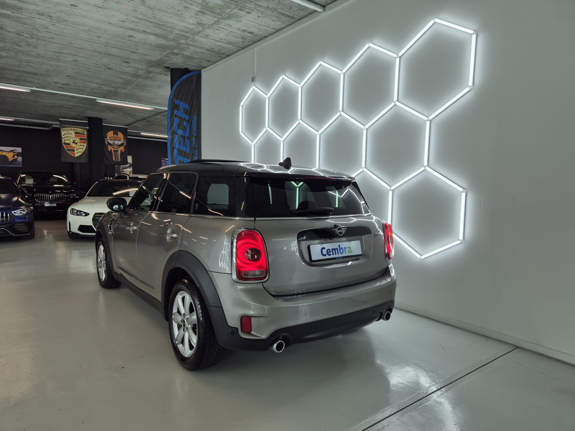 MINI Countryman Cooper S FWD Steptronic DKG-showroom-element-3