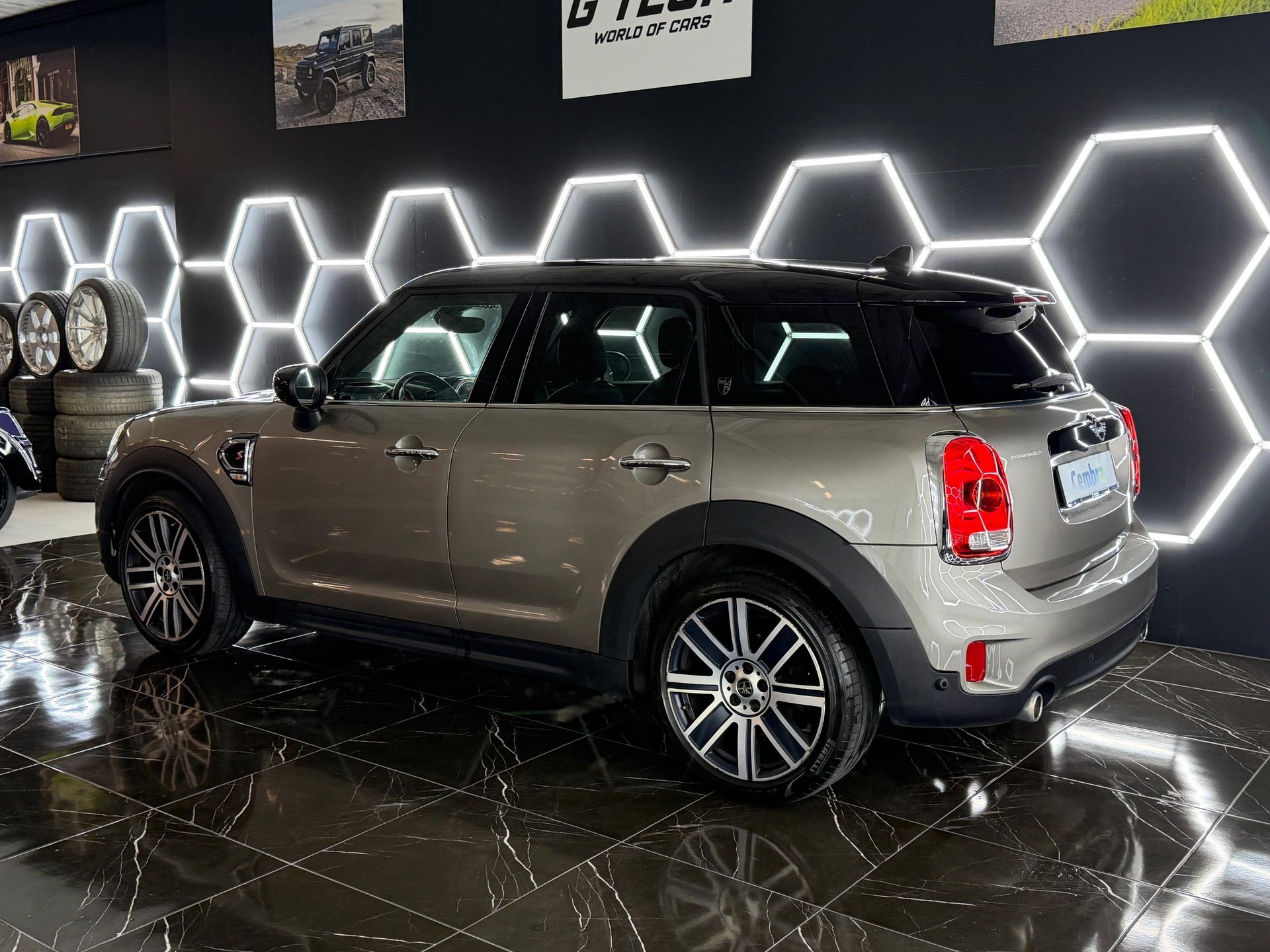 MINI Countryman Cooper S FWD Steptronic DKG-image-11