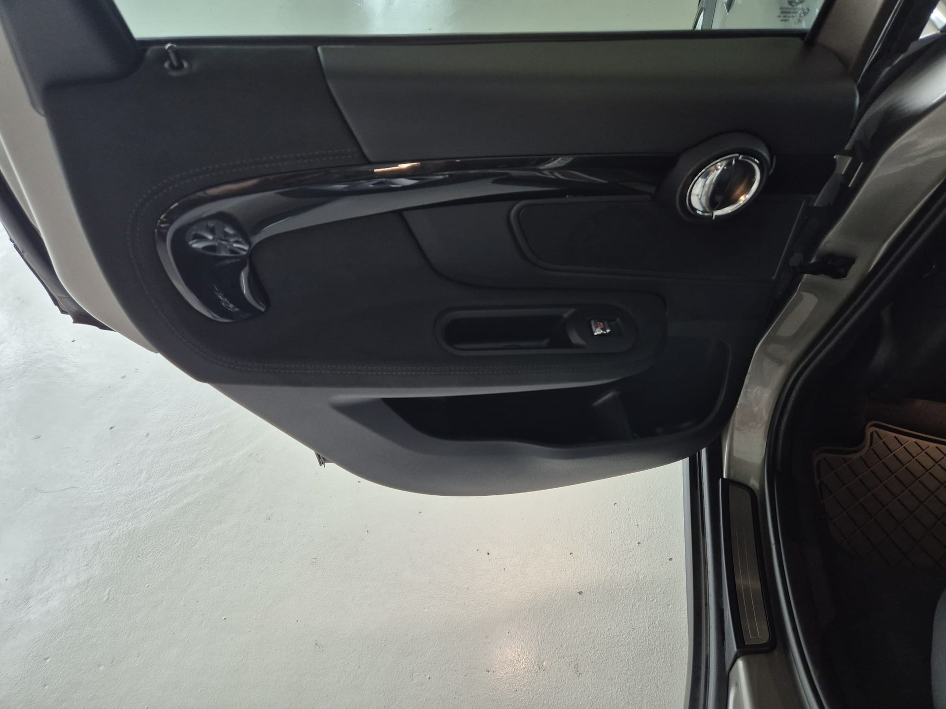 MINI Countryman Cooper S FWD Steptronic DKG-image-17